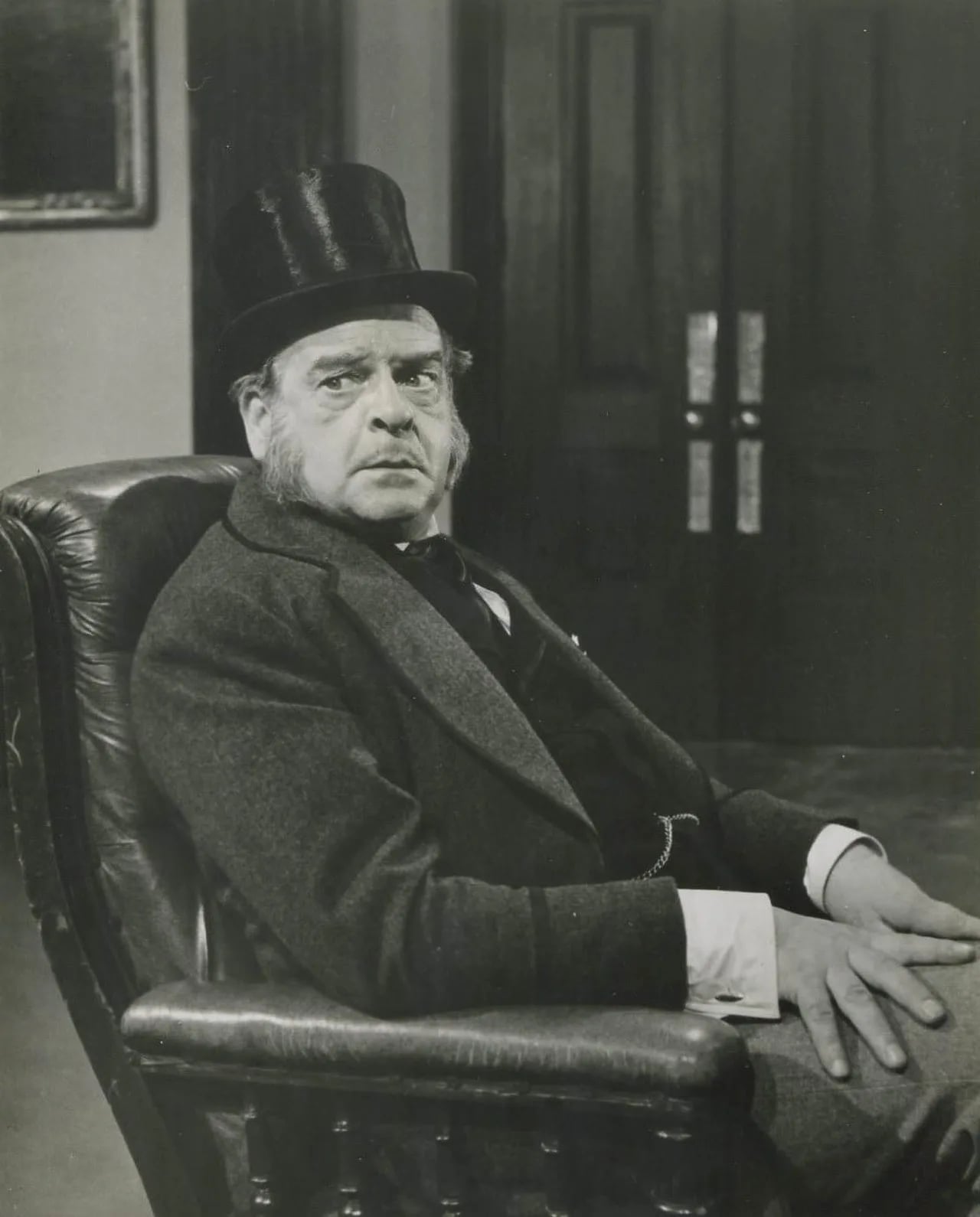 Portrait of Walter Fitzgerald (1896–1976) – memorial page