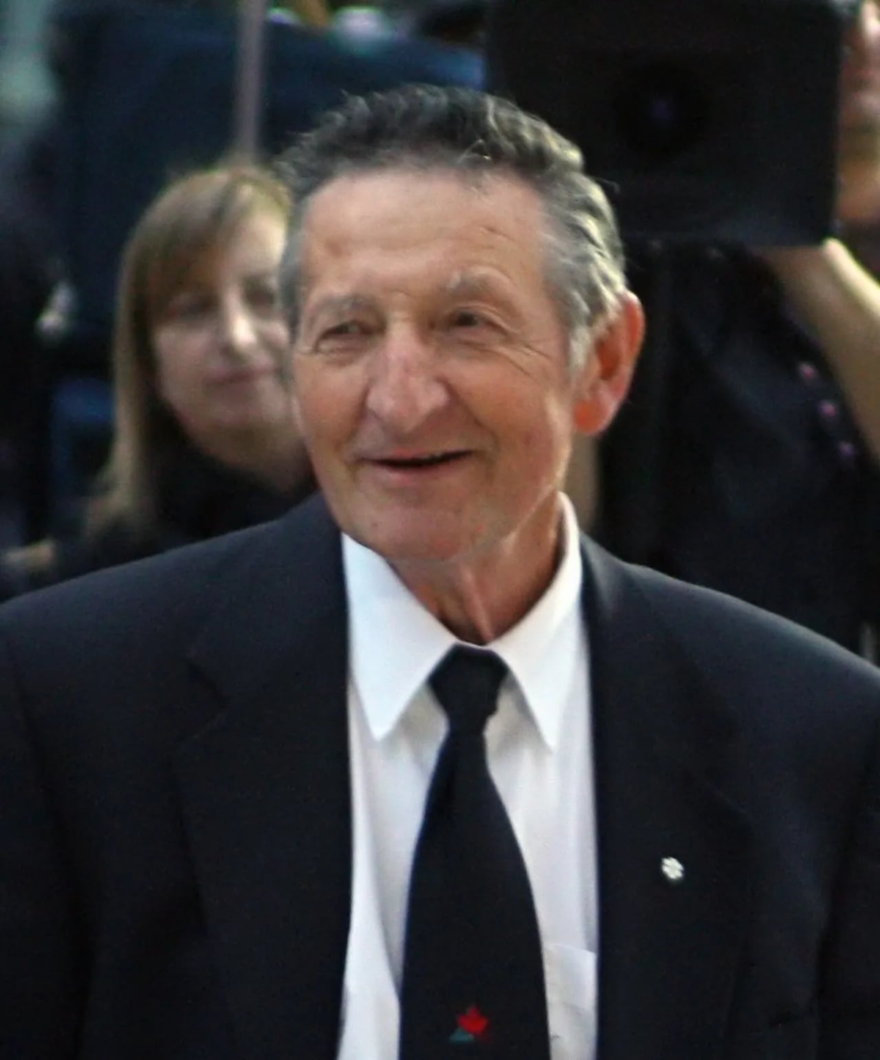 Portrait of Walter Gretzky (1938–2021) – memorial page