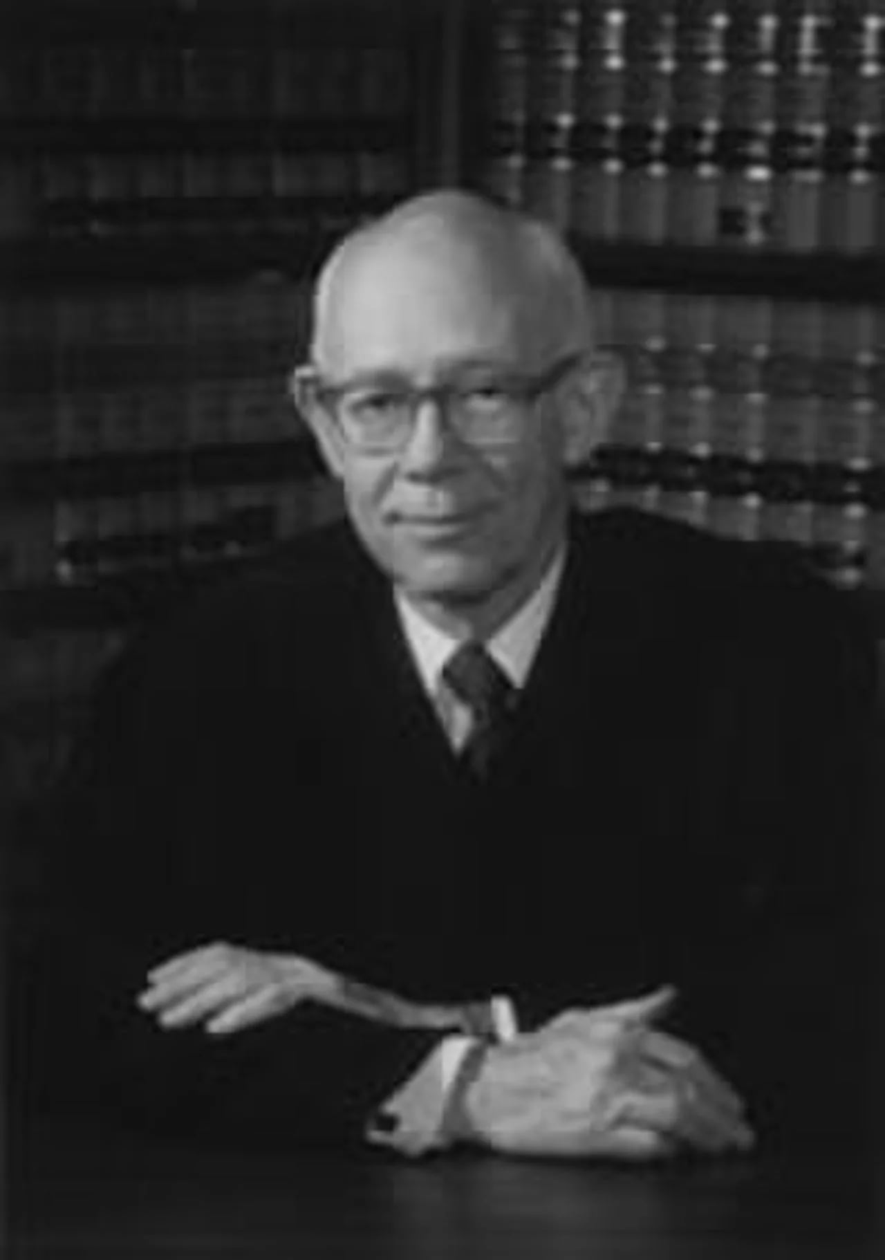 Portrait of W. Arthur Garrity Jr. (1920–1999) – memorial page