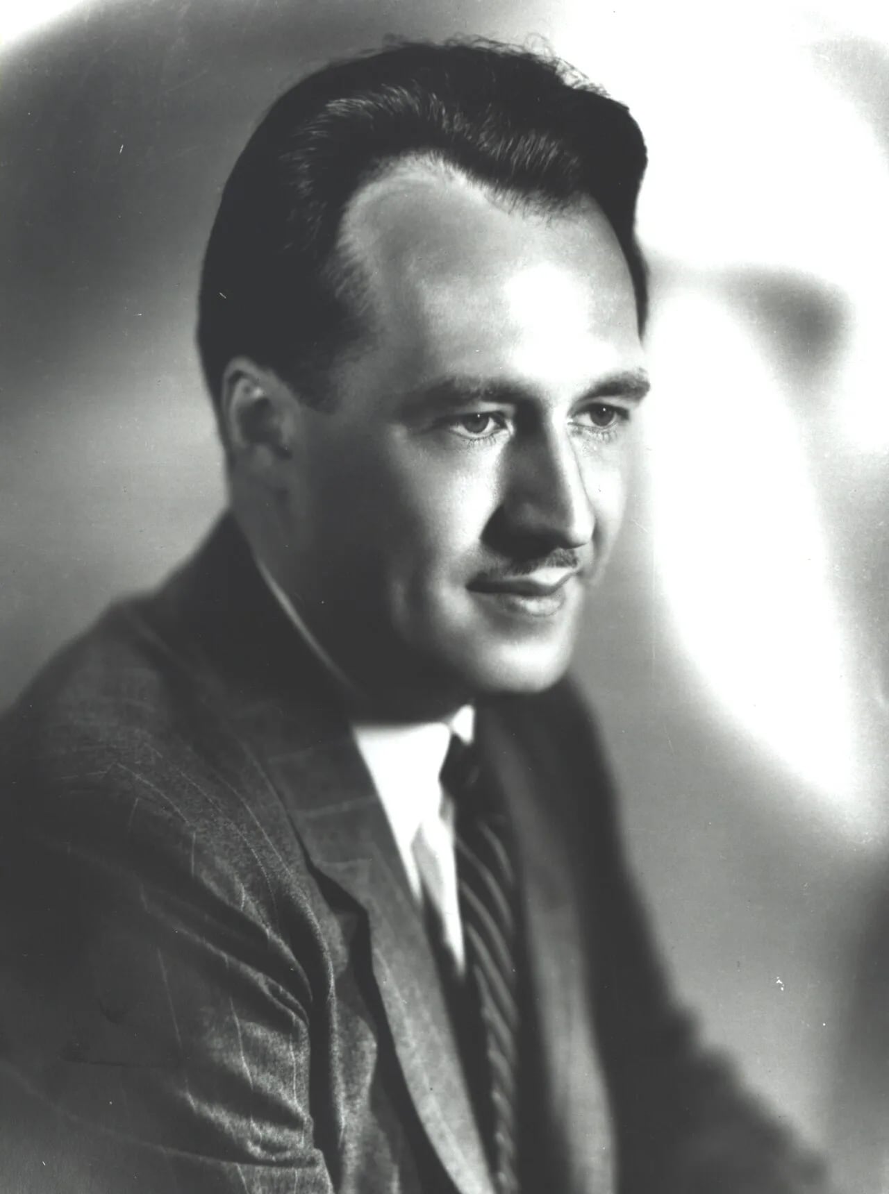Portrait of Wilfred Conwell Bain (1908–1997) – memorial page