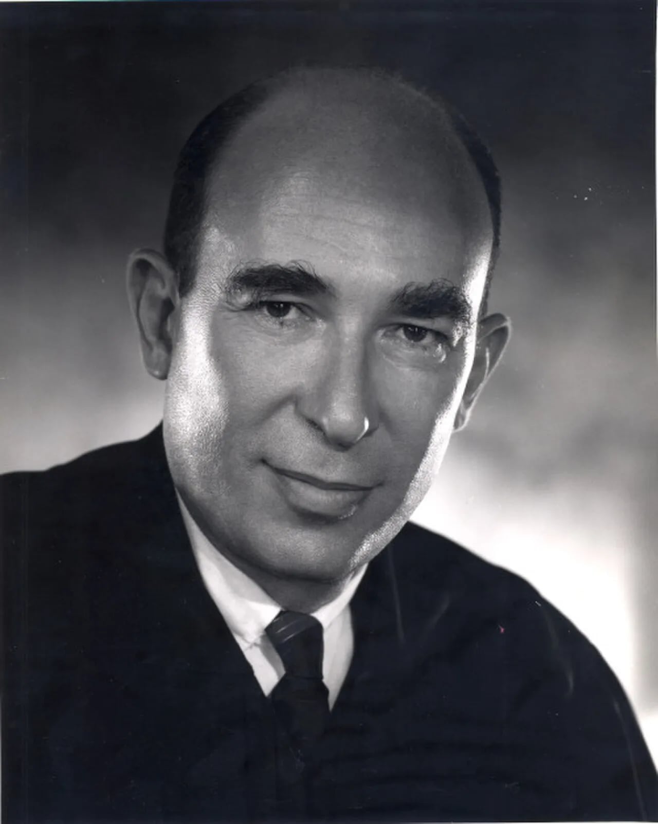 Portrait of Wilfred Feinberg (1920–2014) – memorial page
