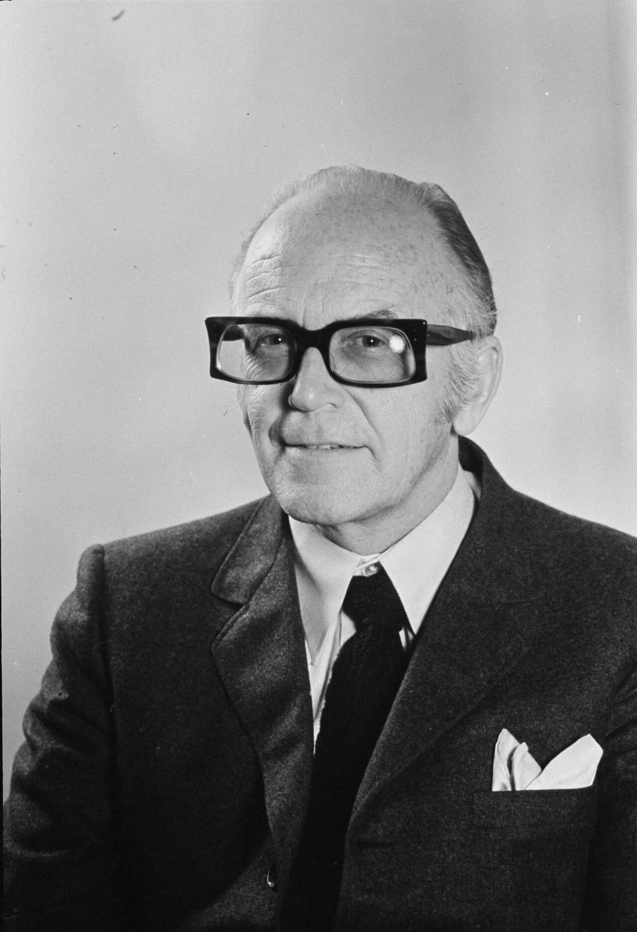 Porträt von Heinrich Caspar Müller (1911–2000) – Gedenkseite