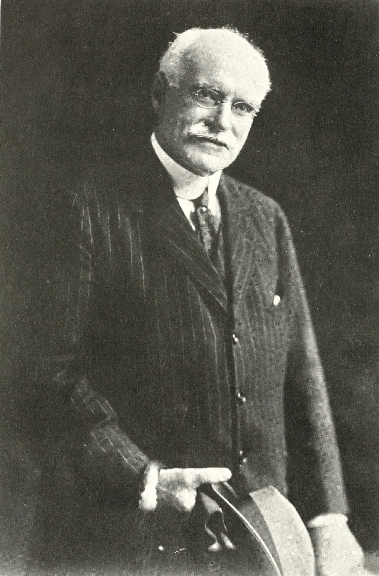Portrait of William Brooks Close (1853–1923) – memorial page