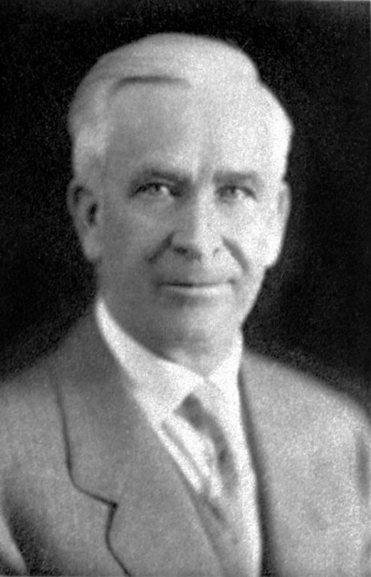 Portrait of William C. Smith (1875–1968) – memorial page