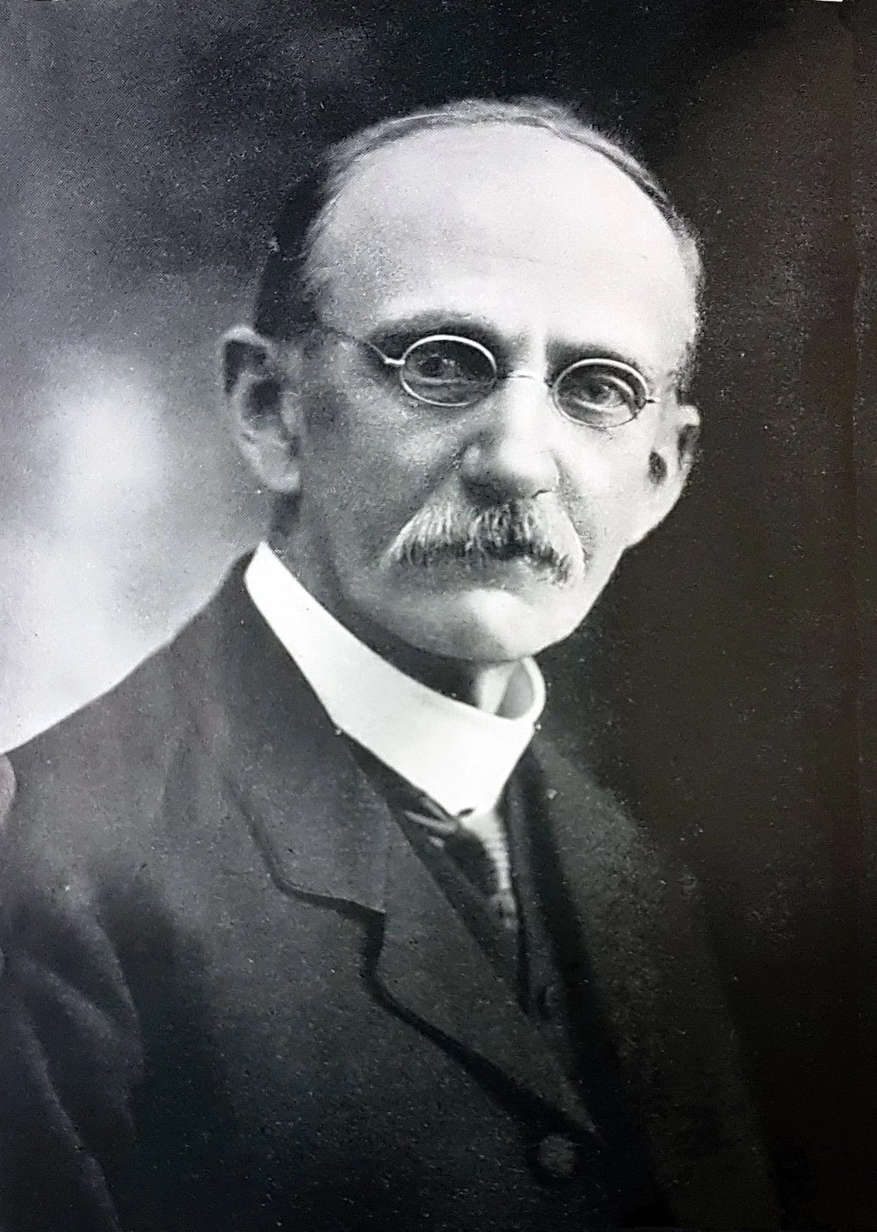 Porträt von William Charles Scully (1855–1943) – Gedenkseite