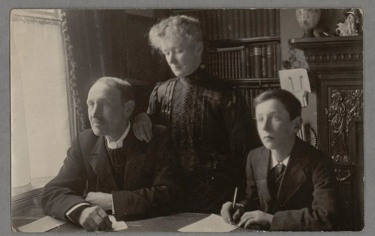Portrait of William David Davies (1897–1969) – memorial page