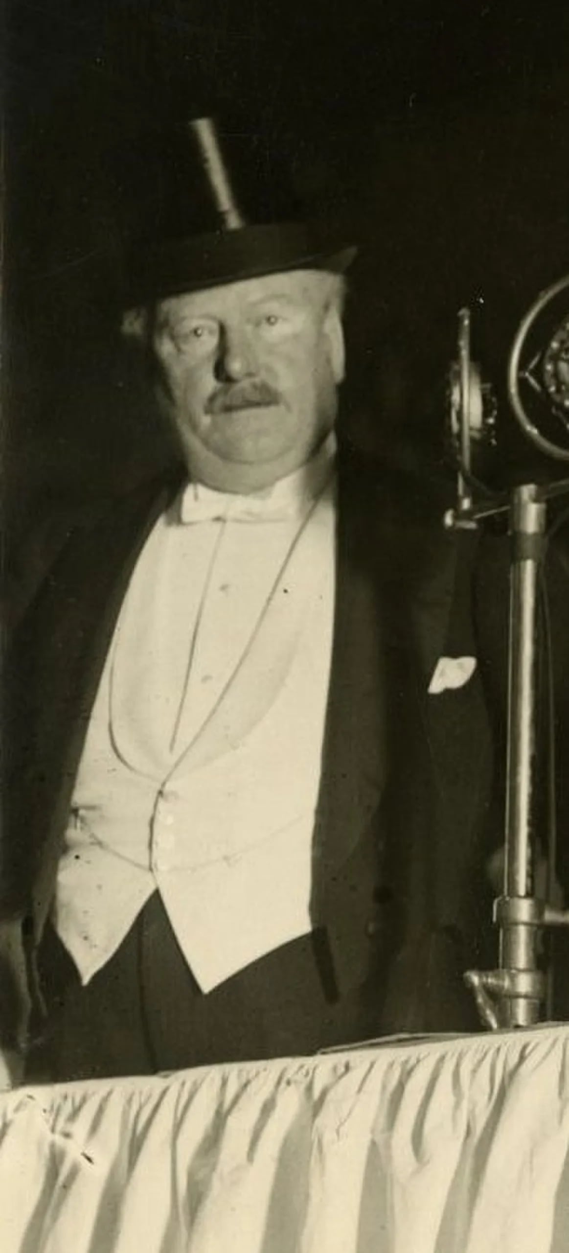 Porträt von William Donald Ross (1869–1947) – Gedenkseite