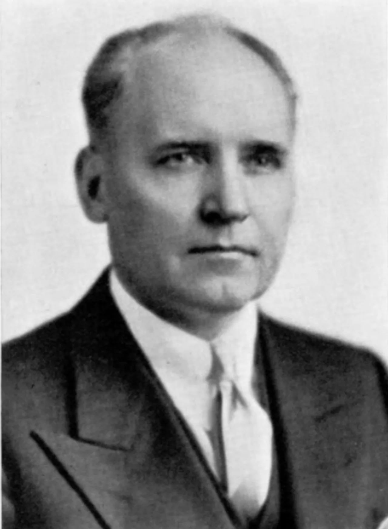 Portrait of William E. McVey (1885–1958) – memorial page