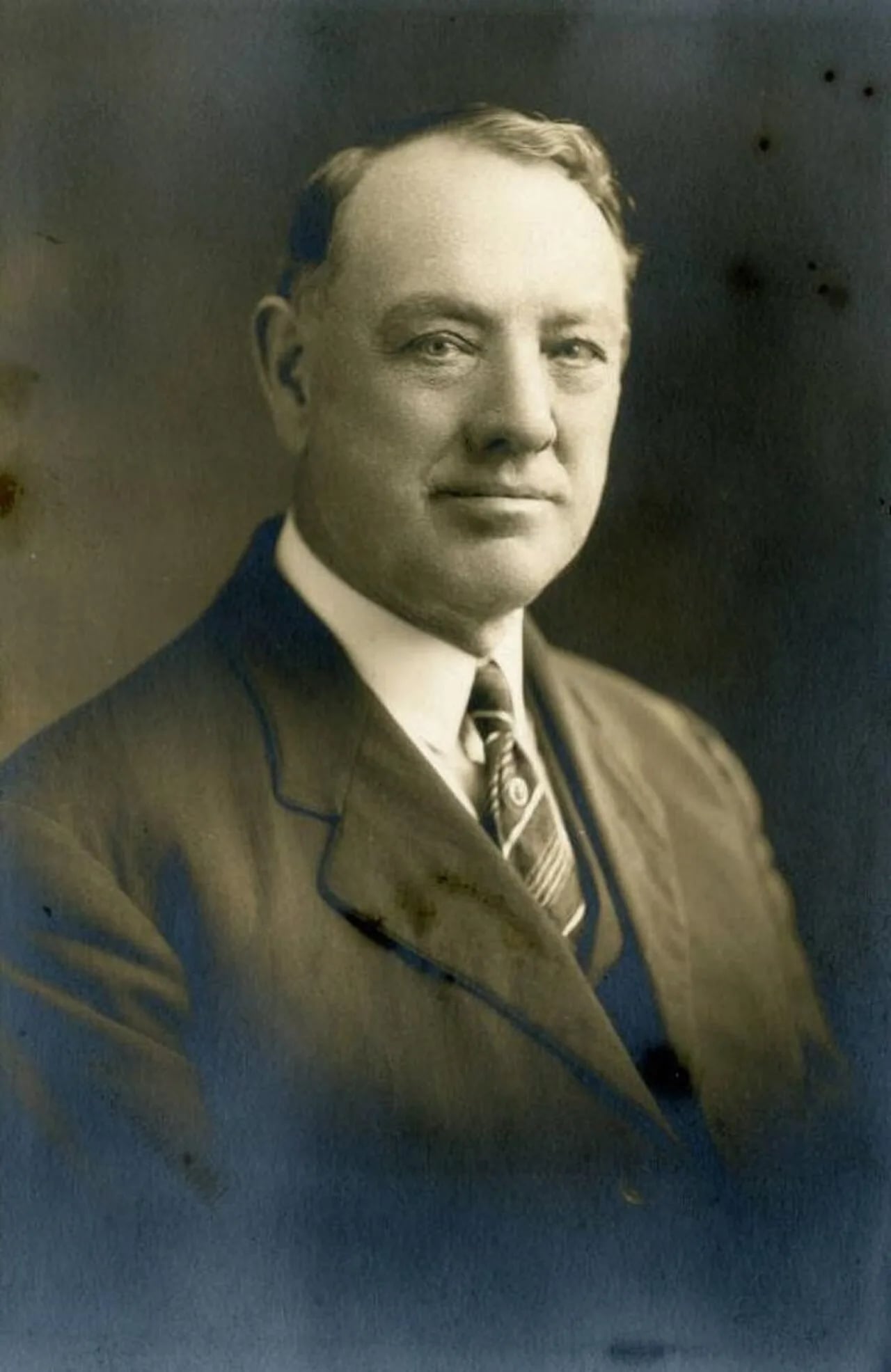 Porträt von William E. Slemmons (1855–1939) – Gedenkseite