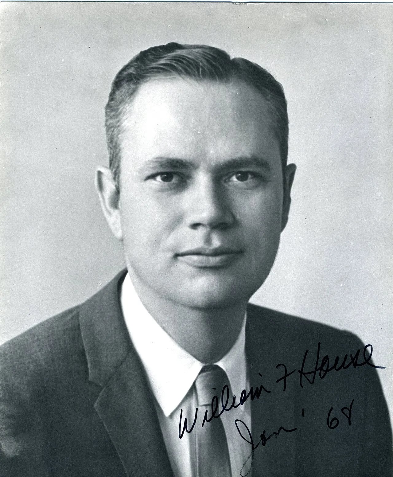 Porträt von William F. House (1923–2012) – Gedenkseite