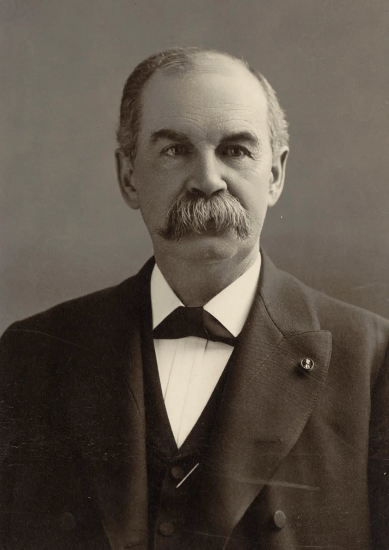 Porträt von William H. Hodgkins (1840–1905) – Gedenkseite