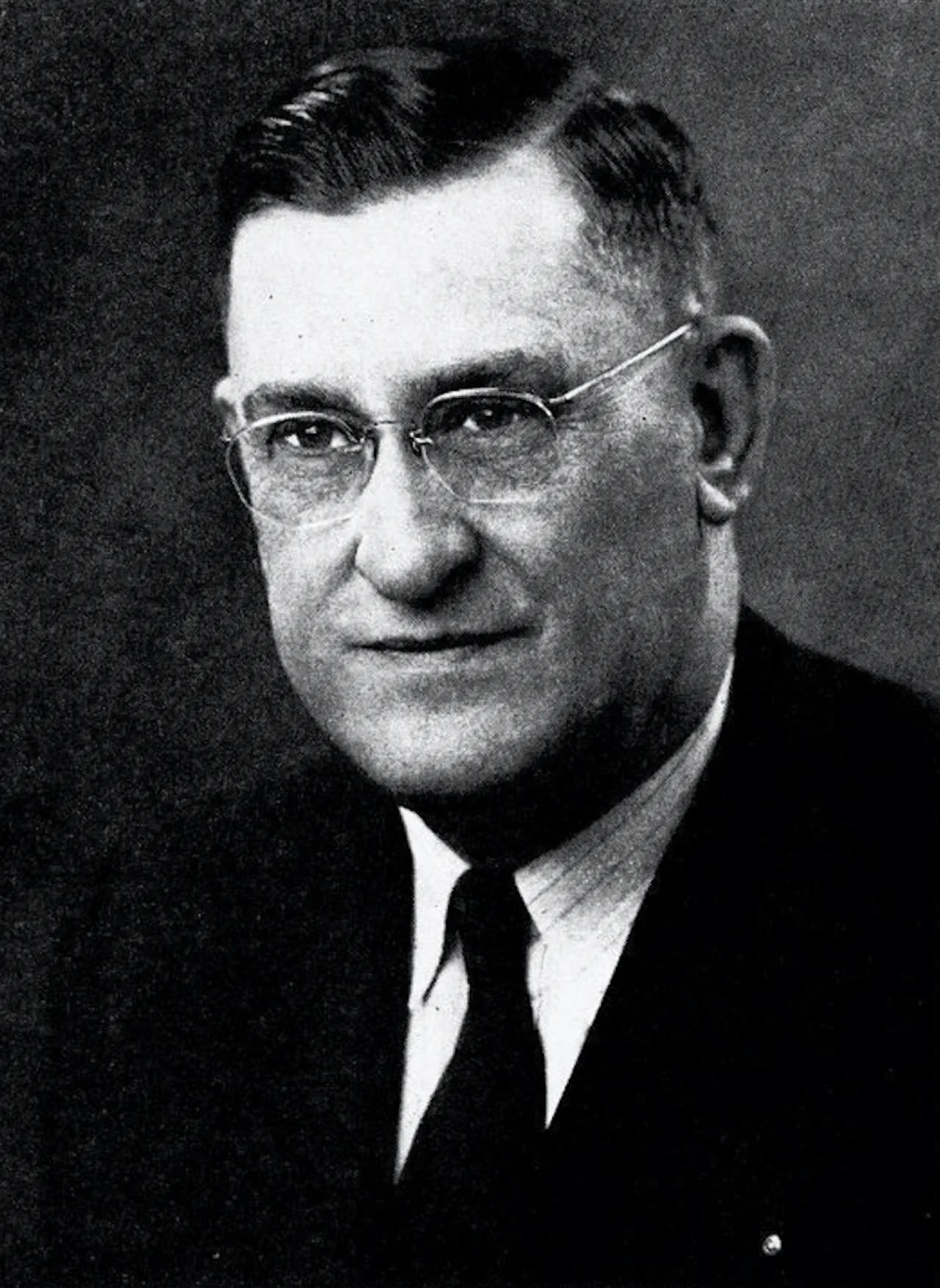 Portrait of William H. Nicholas (1892–1984) – memorial page