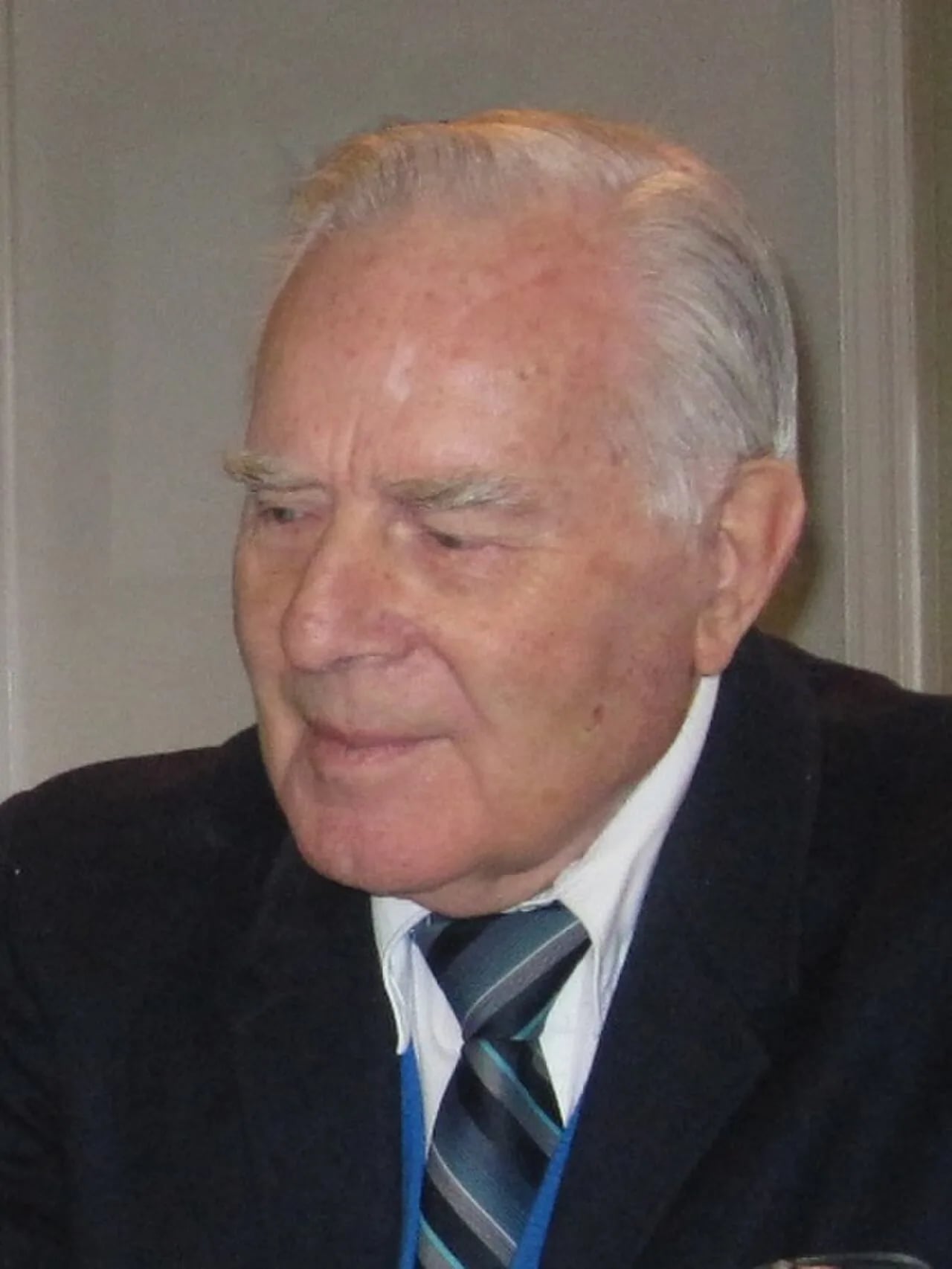 Portrait of William Harbison (1921–2018) – memorial page