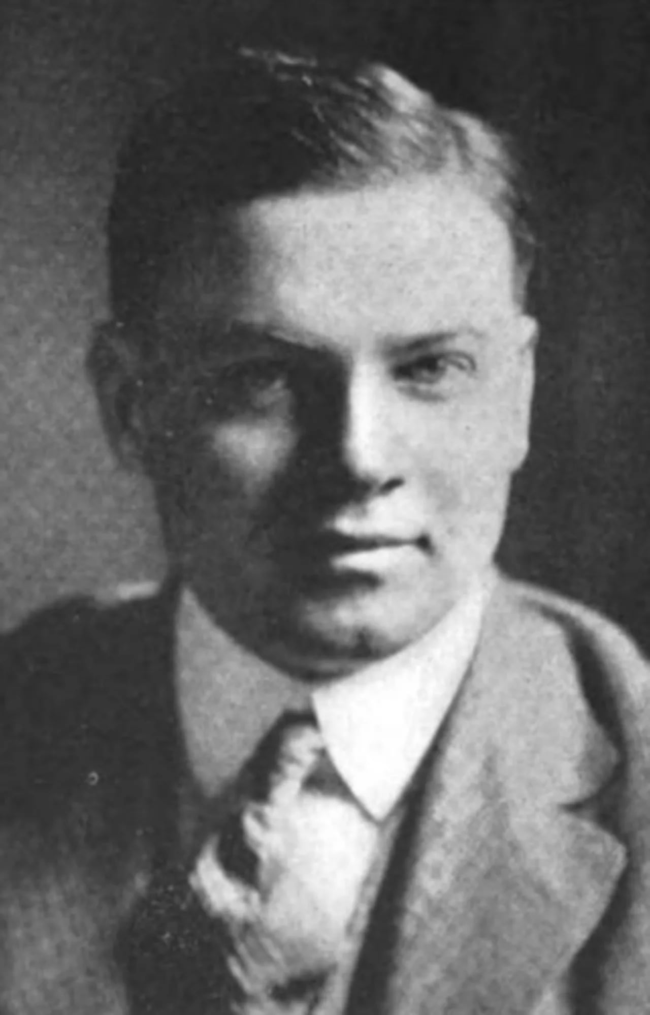 Porträt von William Henry Dennis (1887–1954) – Gedenkseite