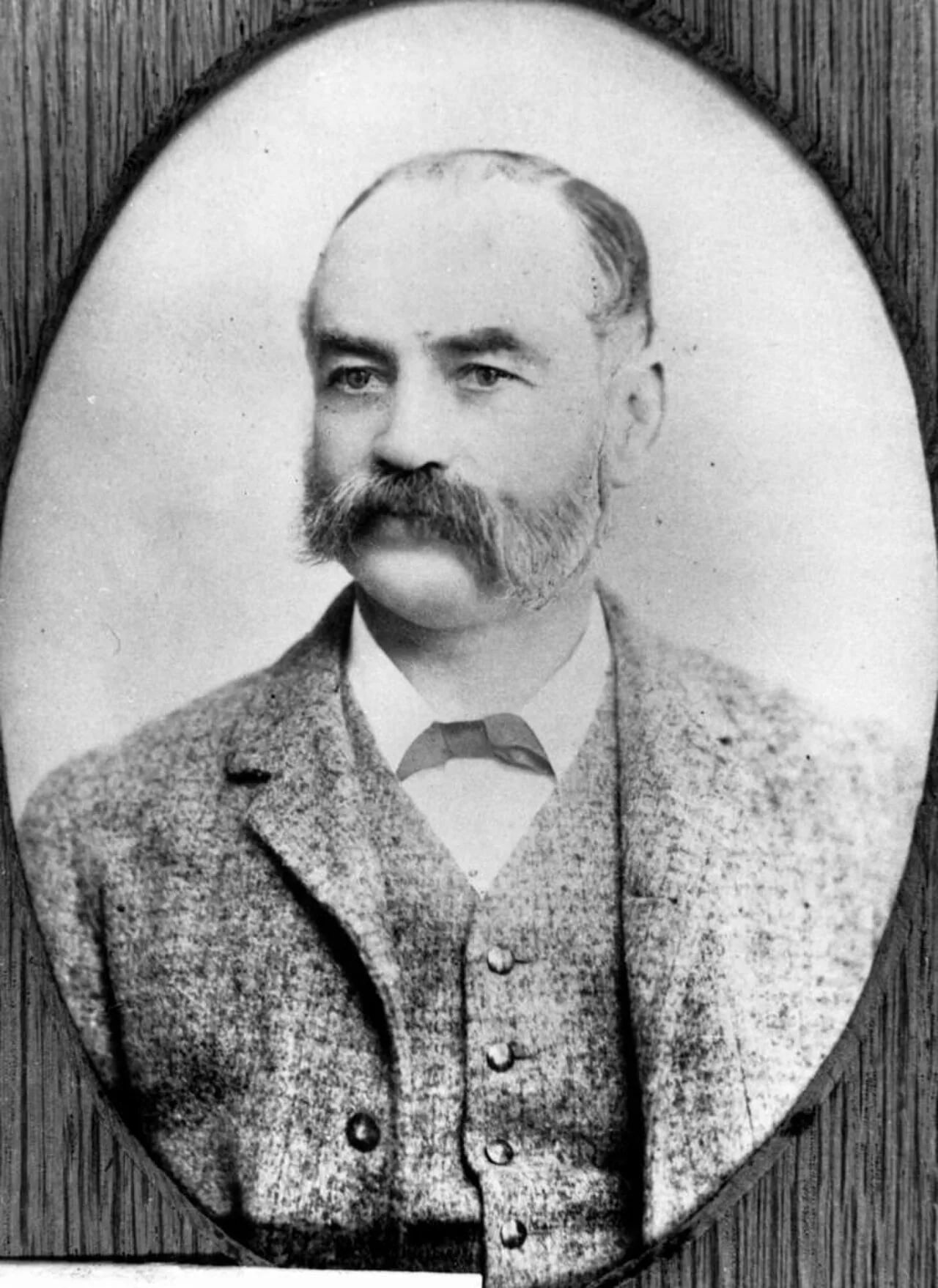 Porträt von William Hodgkinson (1835–1900) – Gedenkseite