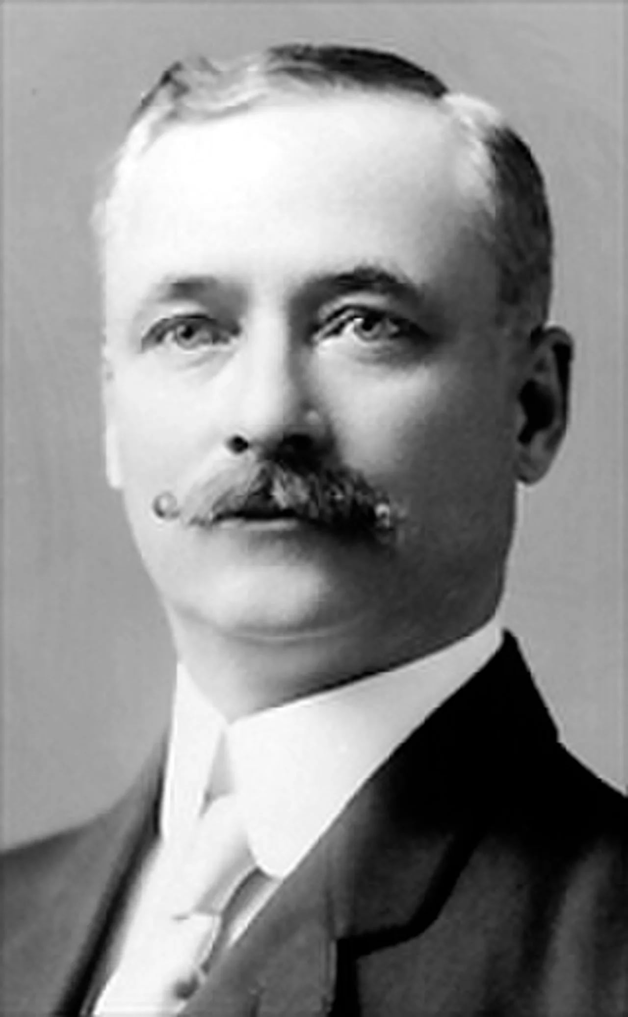 Portrait of William James Roche (1859–1937) – memorial page