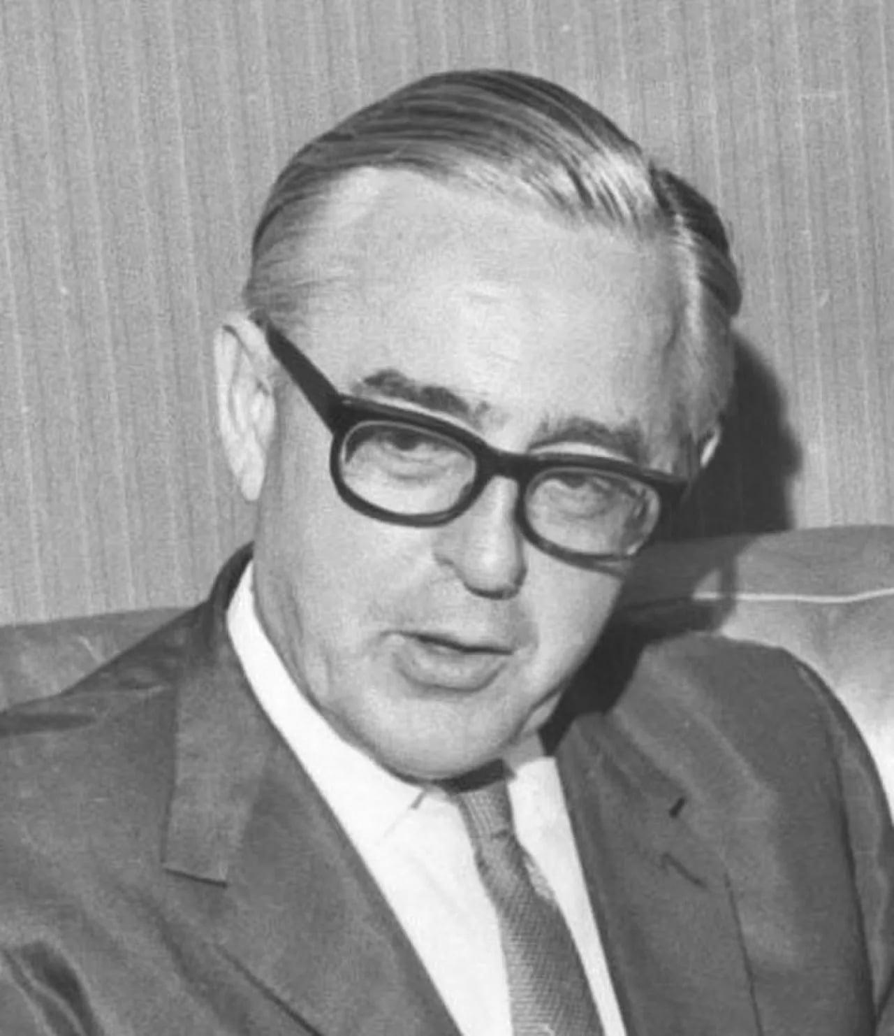 Portrait of William M. Rountree (1917–1995) – memorial page