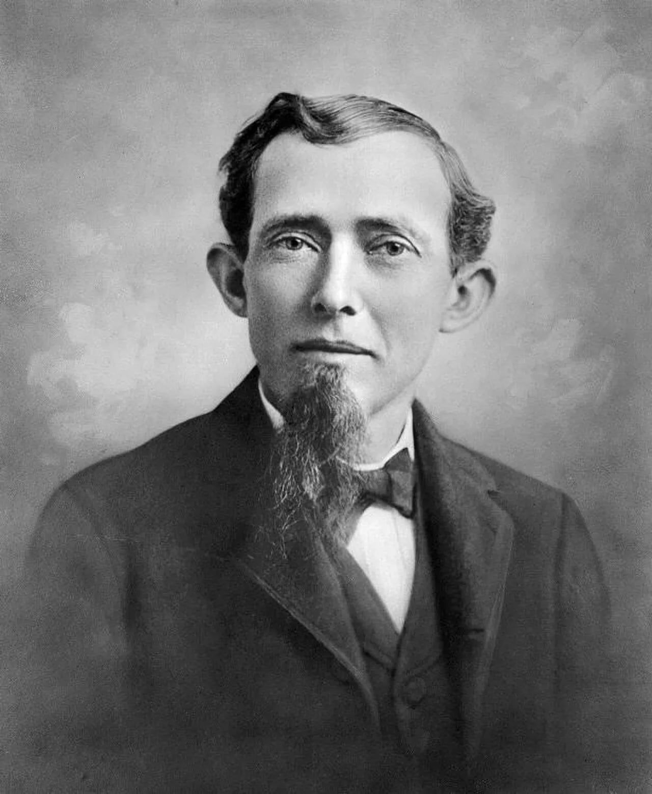 Portrait of William McCallin (1842–1904) – memorial page
