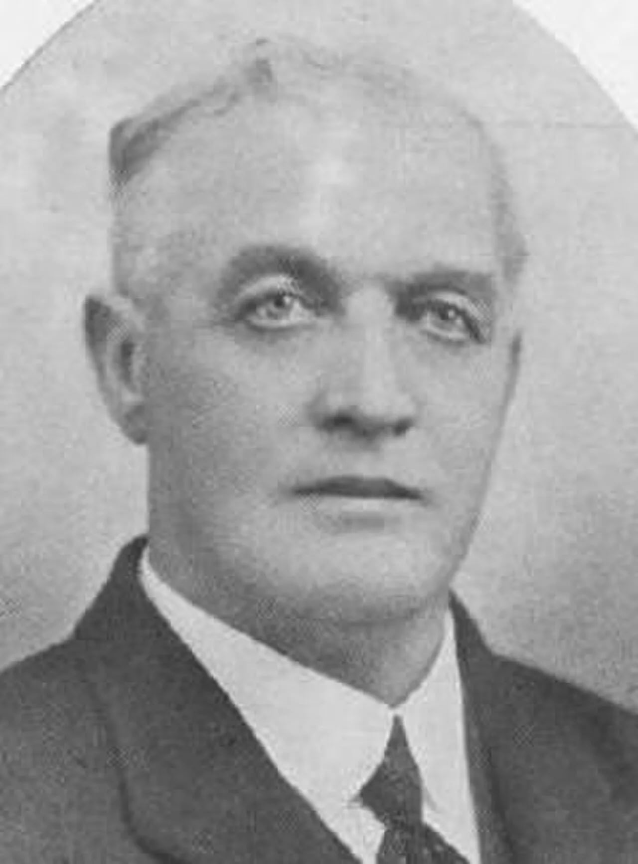 Portrait of William Plain (1868–1961) – memorial page