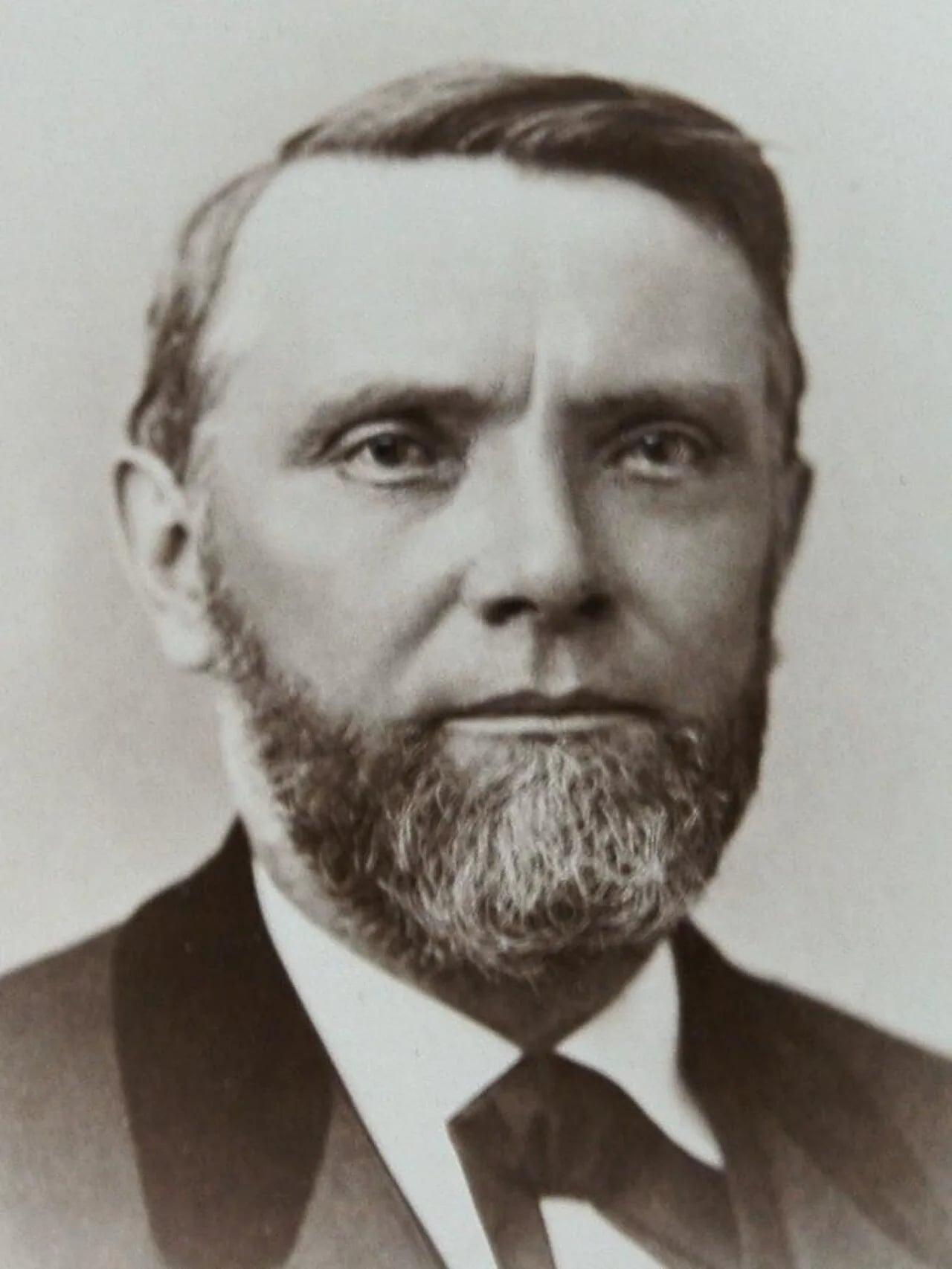 Porträt von William T. Davies (1831–1912) – Gedenkseite