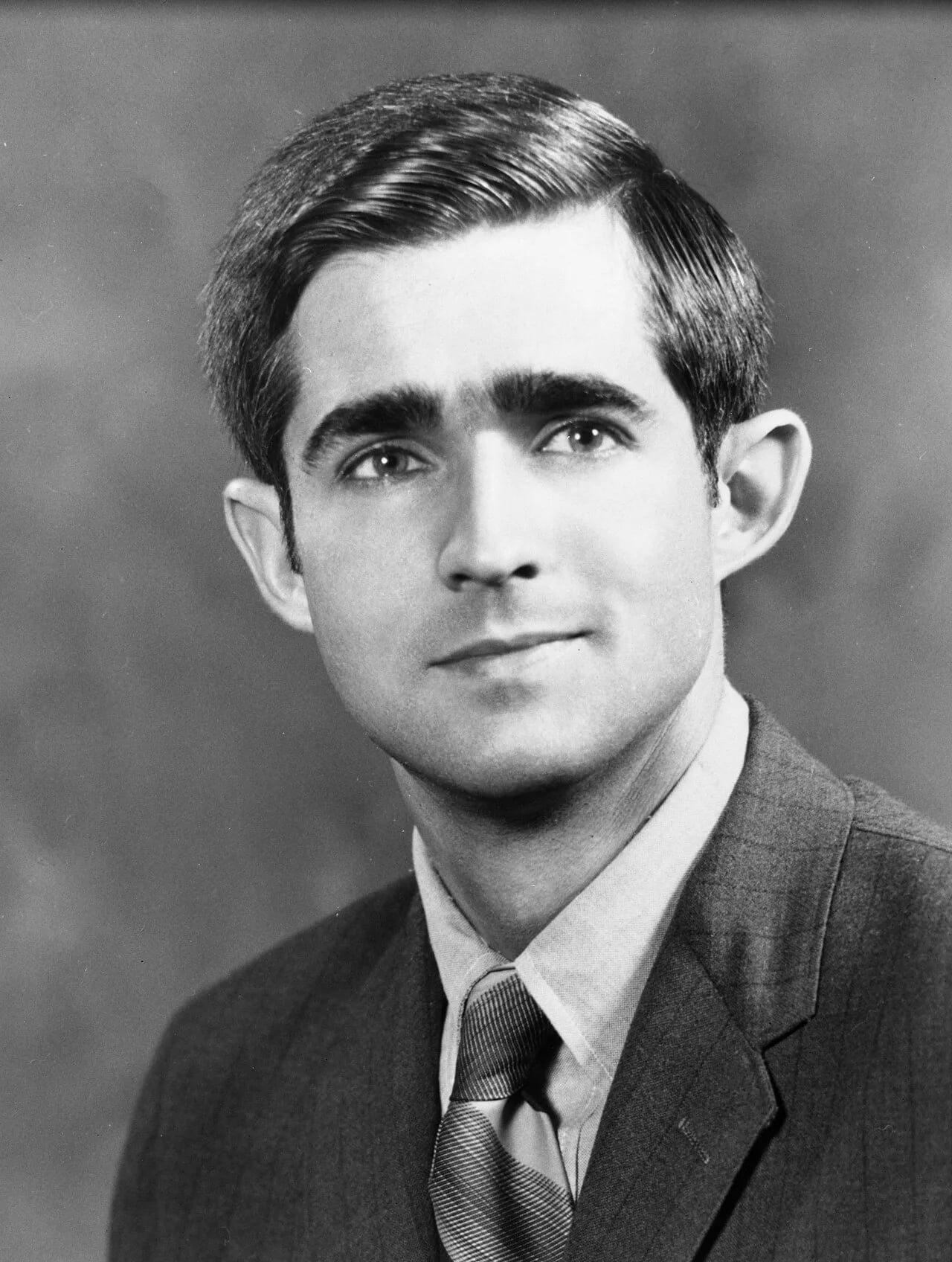 Porträt von Willis Whichard (1940–2025) – Gedenkseite