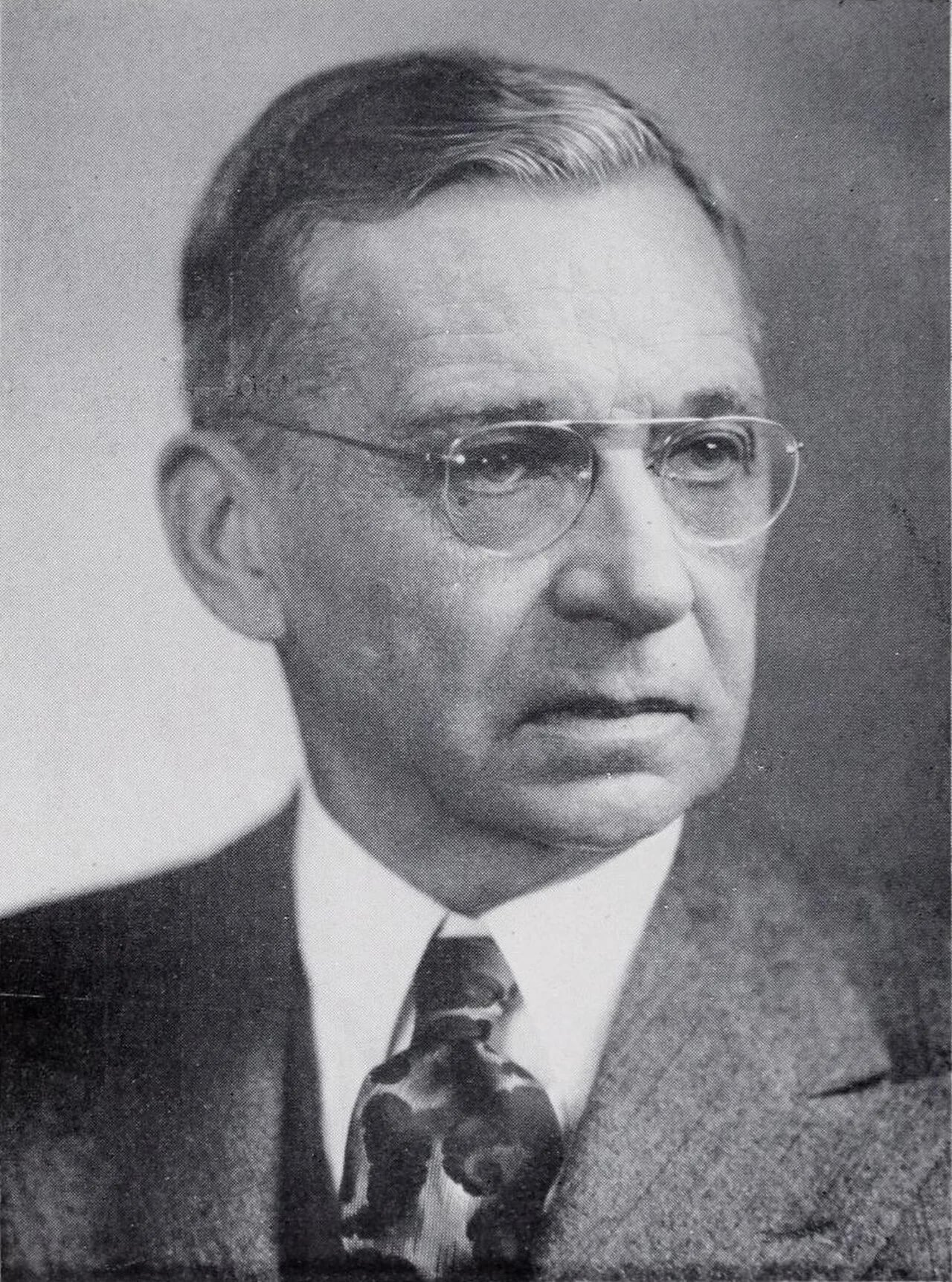 Porträt von Wilson D. Gillette (1880–1951) – Gedenkseite
