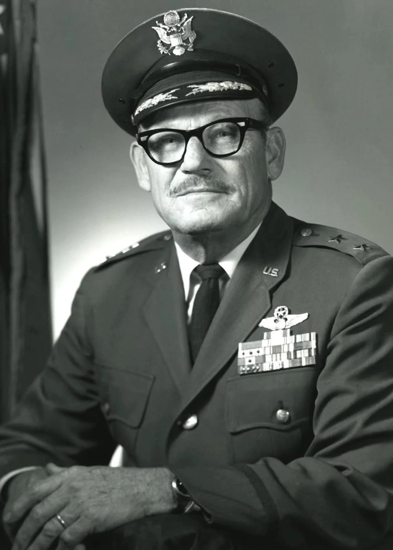Porträt von Winston P. Wilson (1911–1996) – Gedenkseite