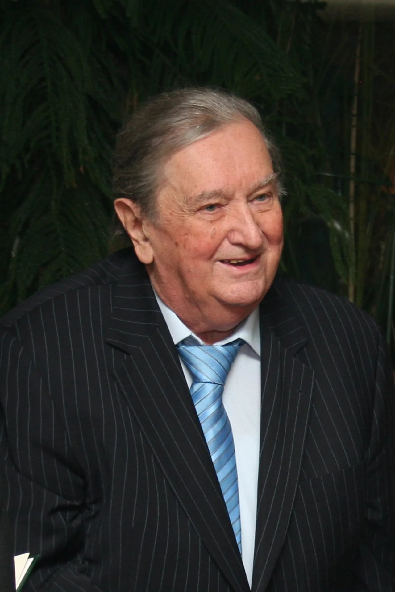 Portrait of Witold Skulicz (1926–2009) – memorial page