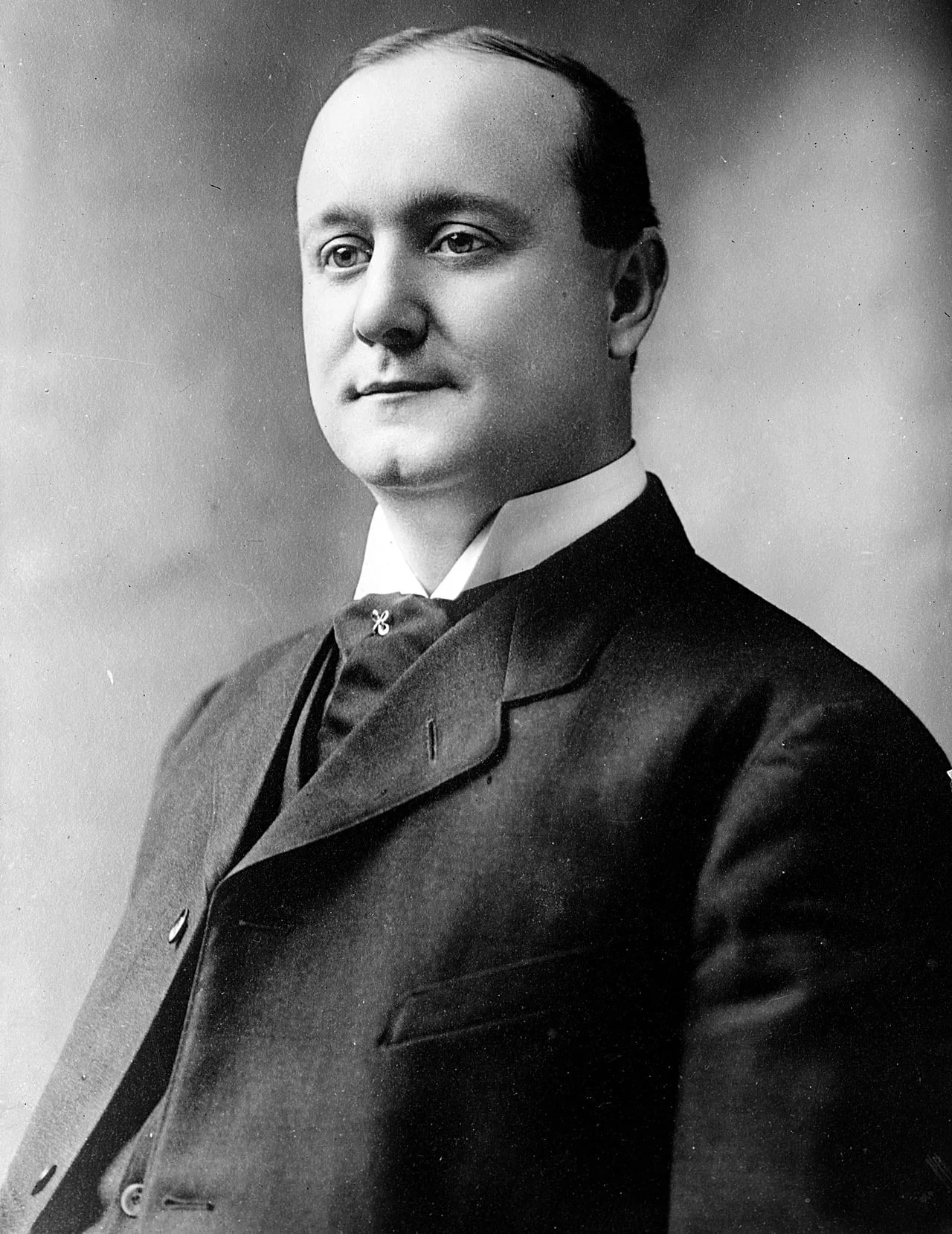 Porträt von Wooda Nicholas Carr (1871–1953) – Gedenkseite