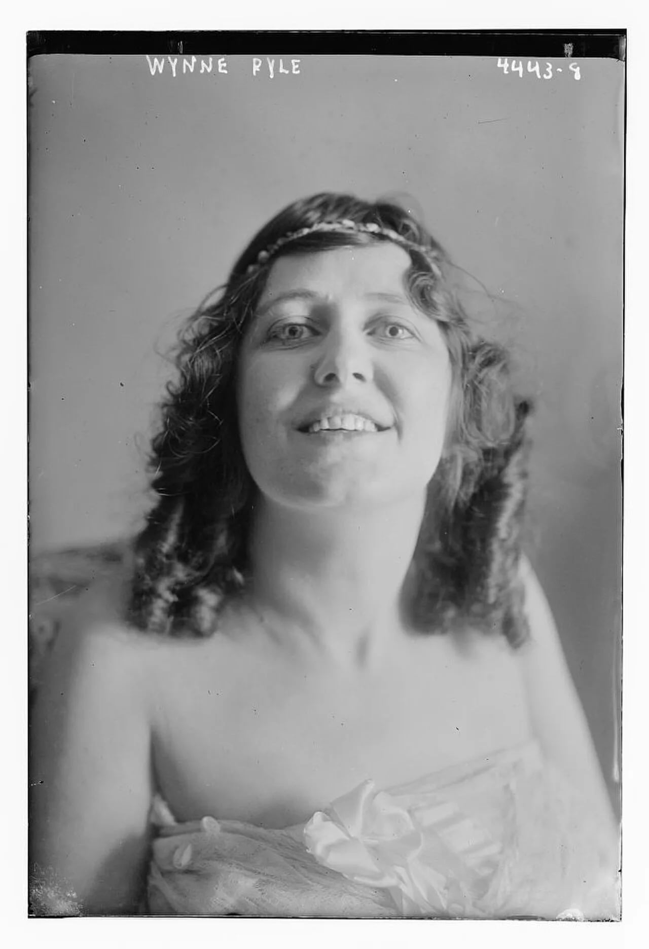 Porträt von Wynne Pyle (1881–1971) – Gedenkseite