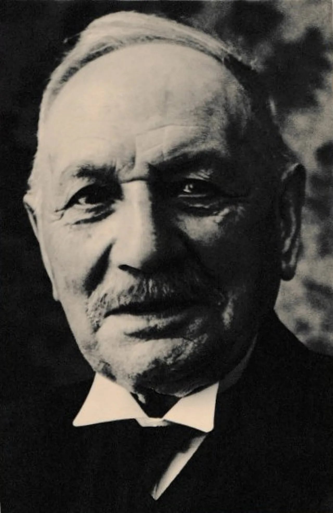 Portrait of Antoon van den Heuvel (1864–1949) – memorial page