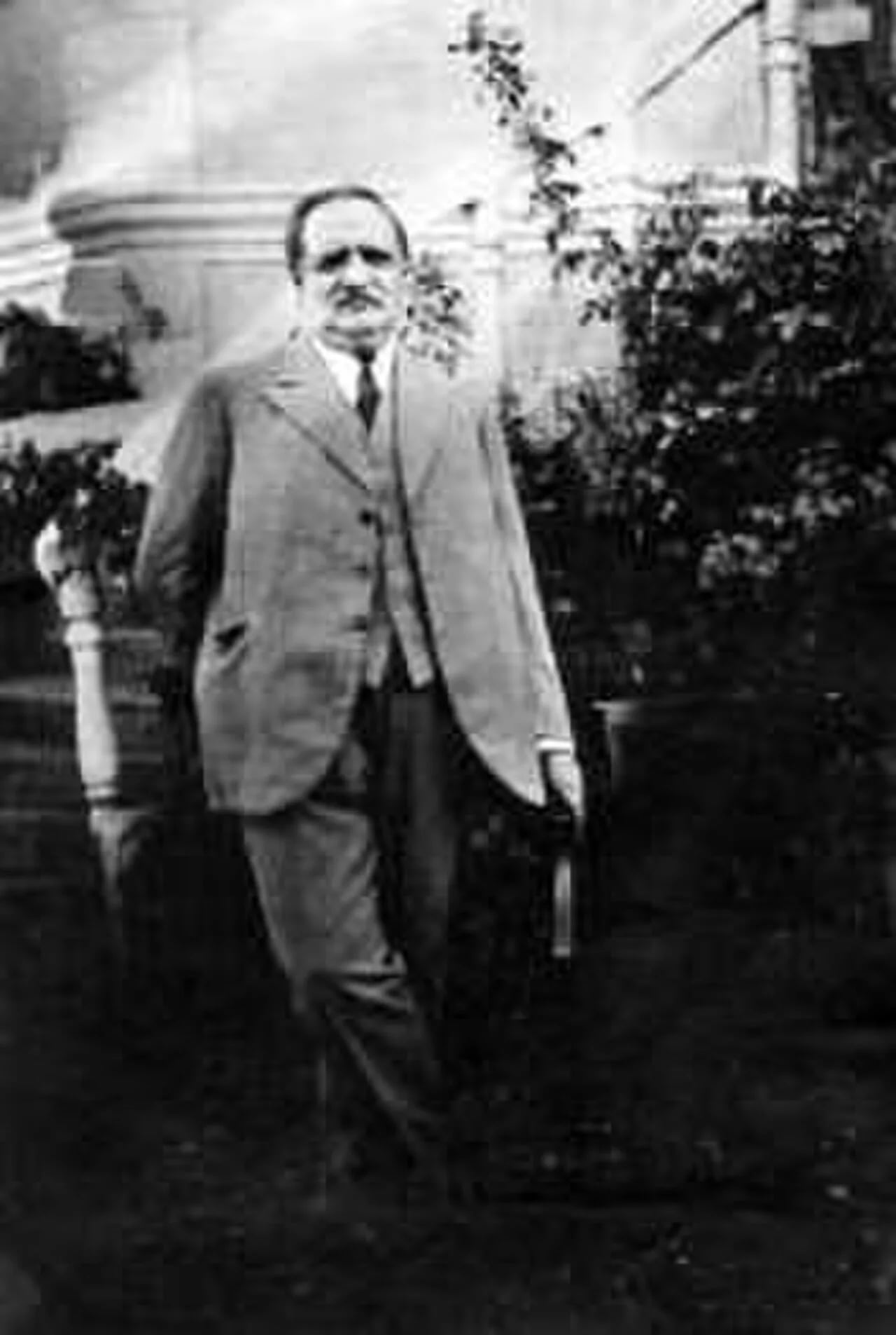 Portrait of Xhelal Bey Zogu (1881–1944) – memorial page