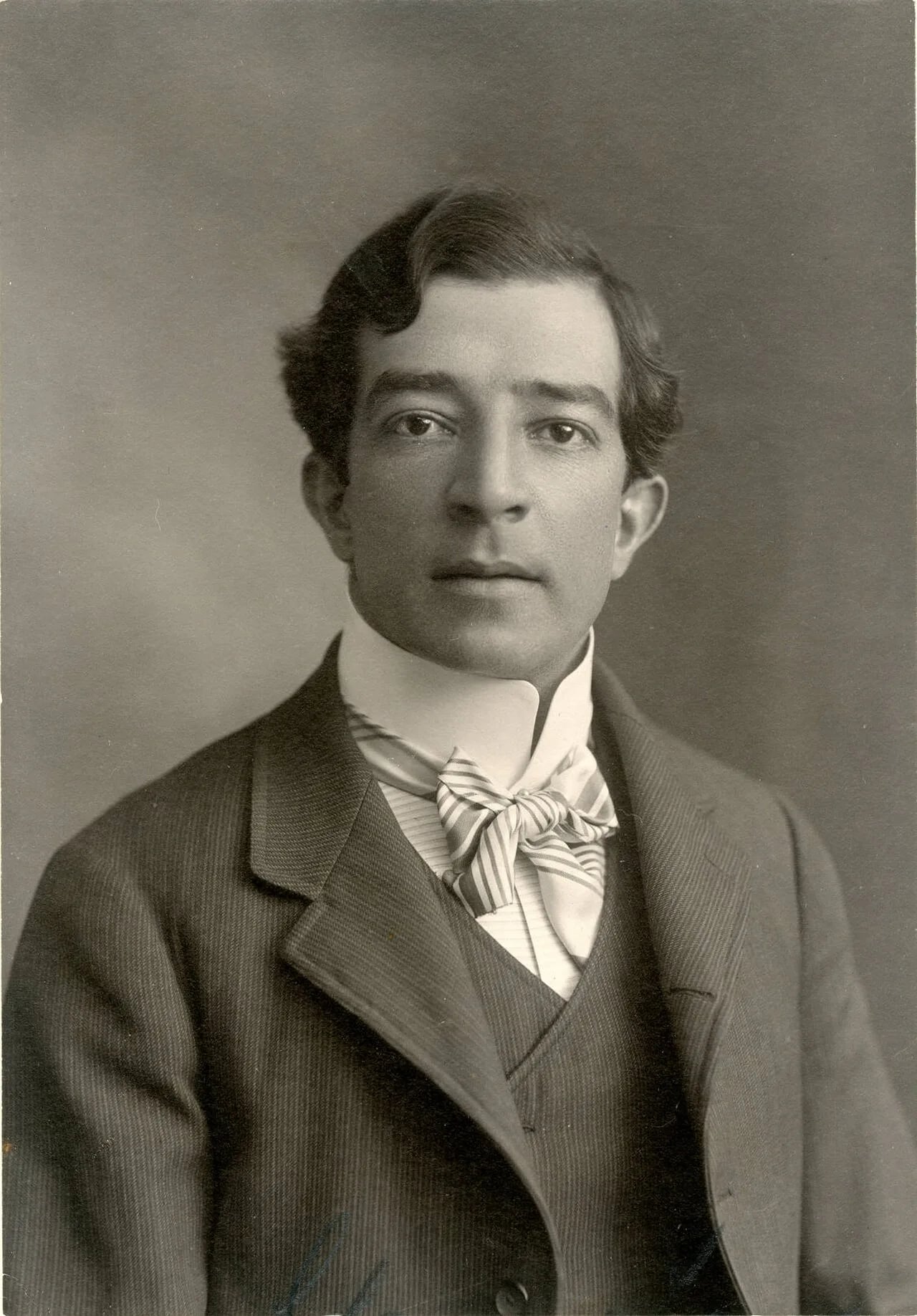 Portrait of Herbert Ashton (1865–1930) – memorial page