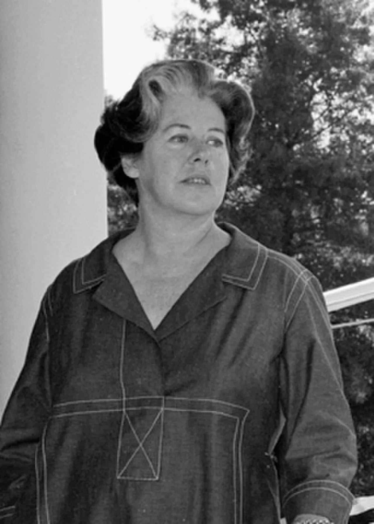 Porträt von Zara Bate (1909–1989) – Gedenkseite