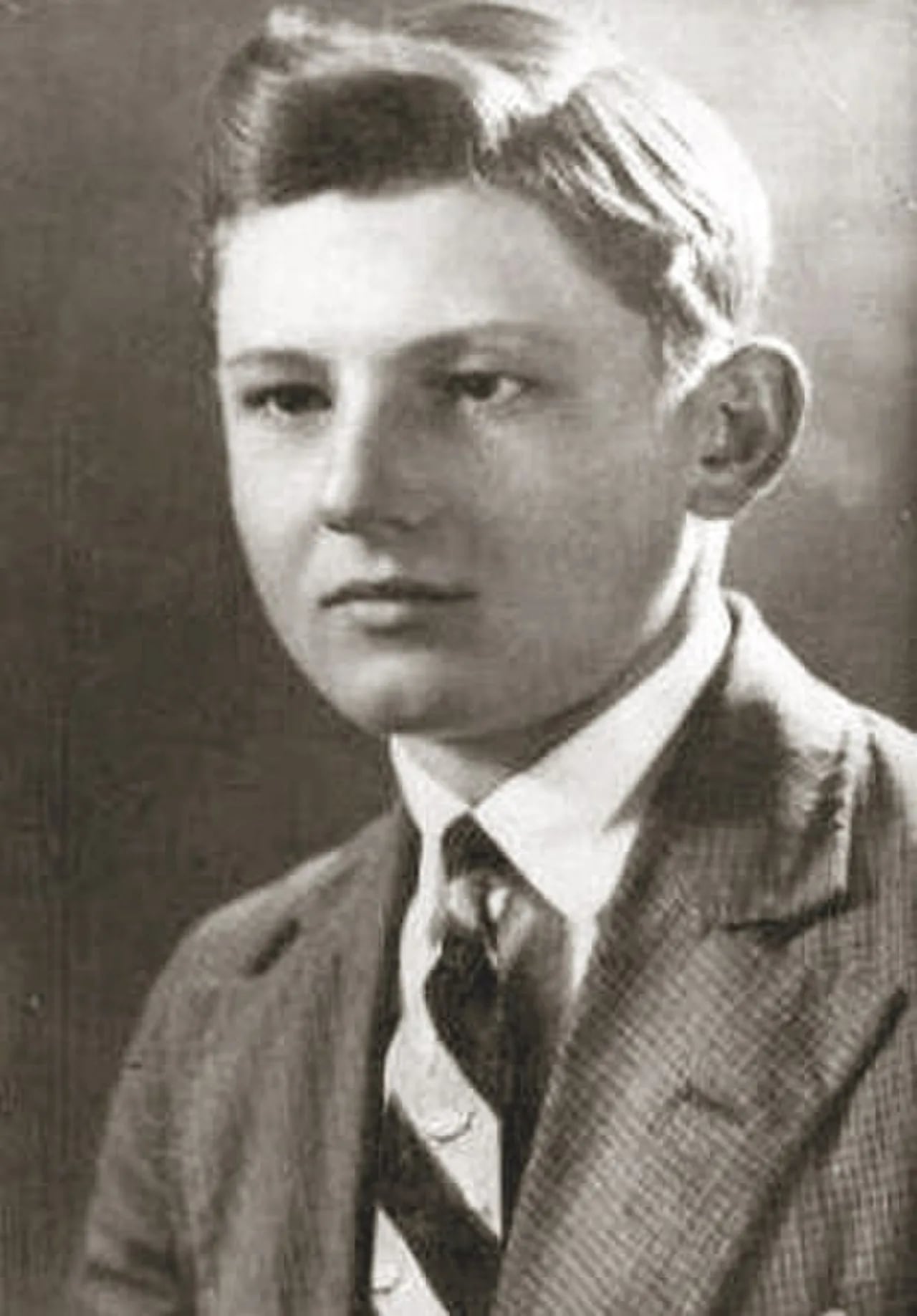 Portrait of Zdzisław Broński (1912–1949) – memorial page