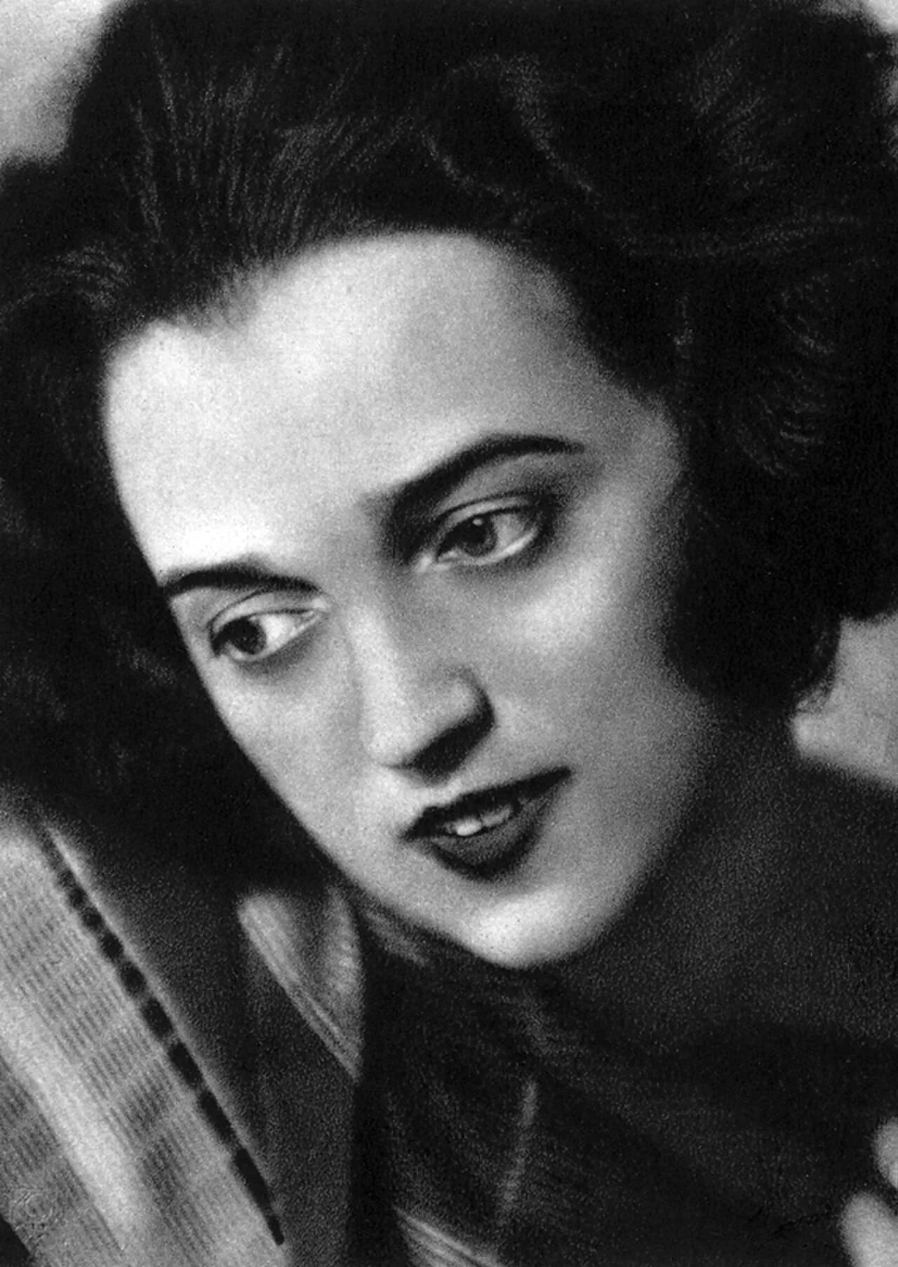 Portrait of Zuzka Zguriška (1900–1984) – memorial page