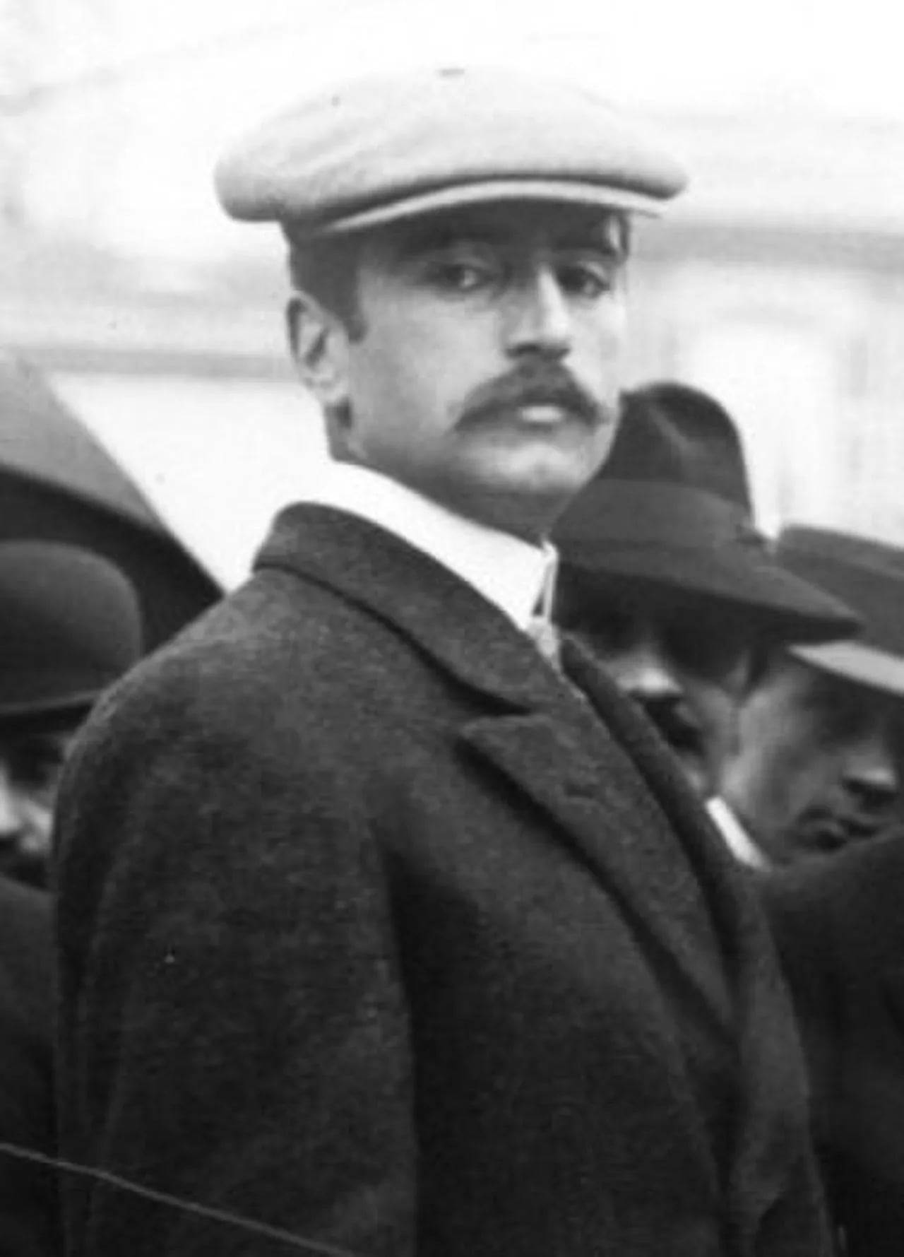 Portrait of Émile Flach (1853–1926) – memorial page