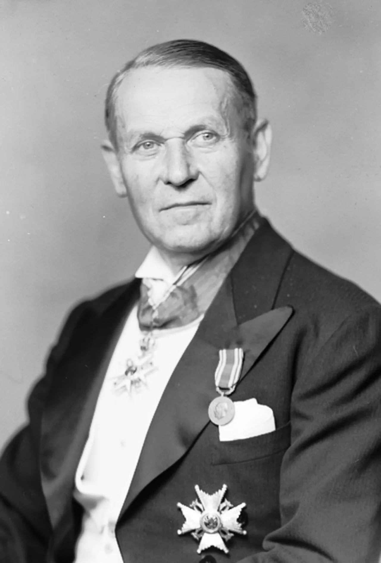 Porträt von Øivind Lorentzen (1881–1980) – Gedenkseite