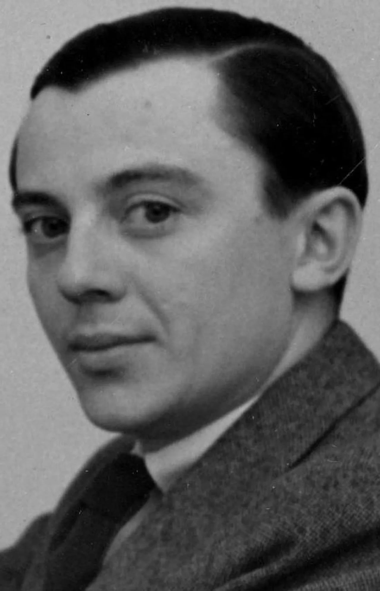 Portrait of Światopełk Karpiński (1909–1940) – memorial page
