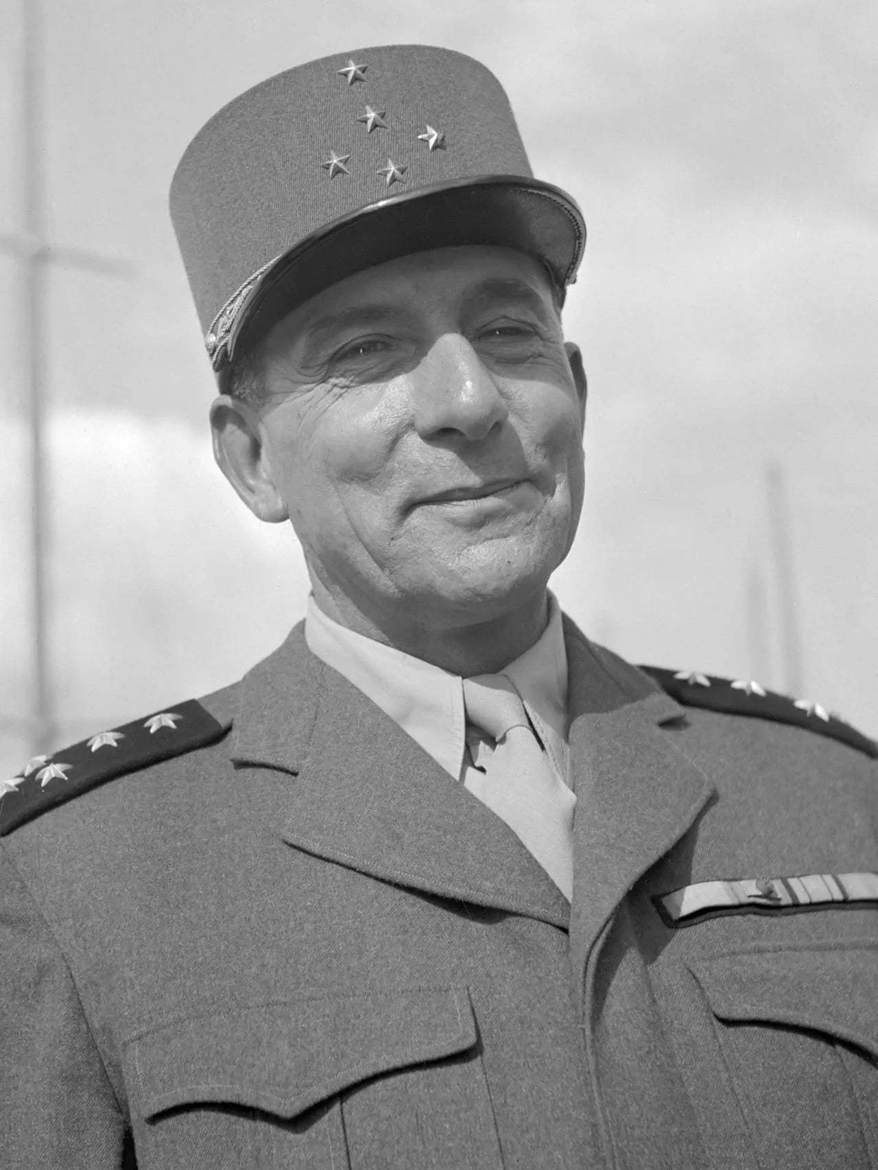 Porträt von Jean de Lattre de Tassigny (1889–1952) – Gedenkseite