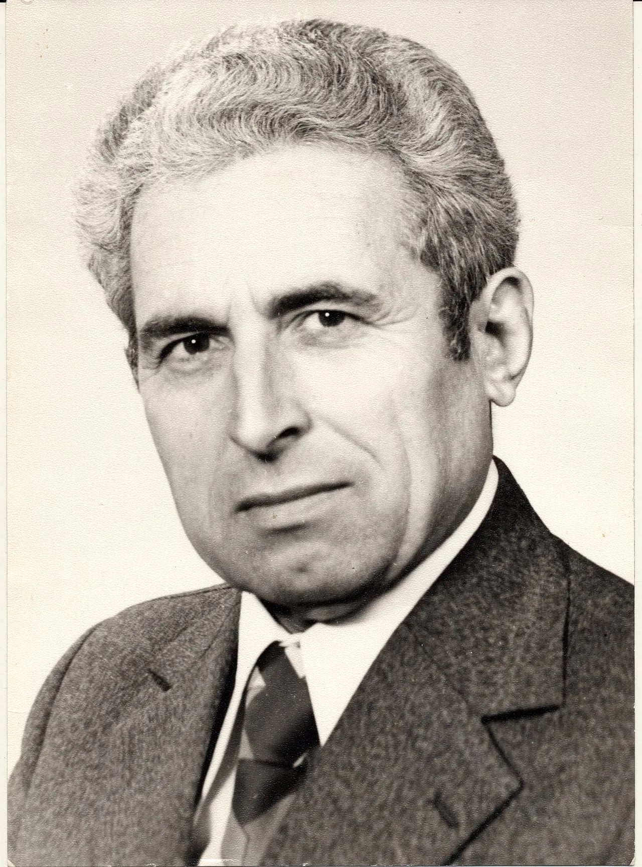 Portrait of Christo Wassilew (1920–2018) – memorial page
