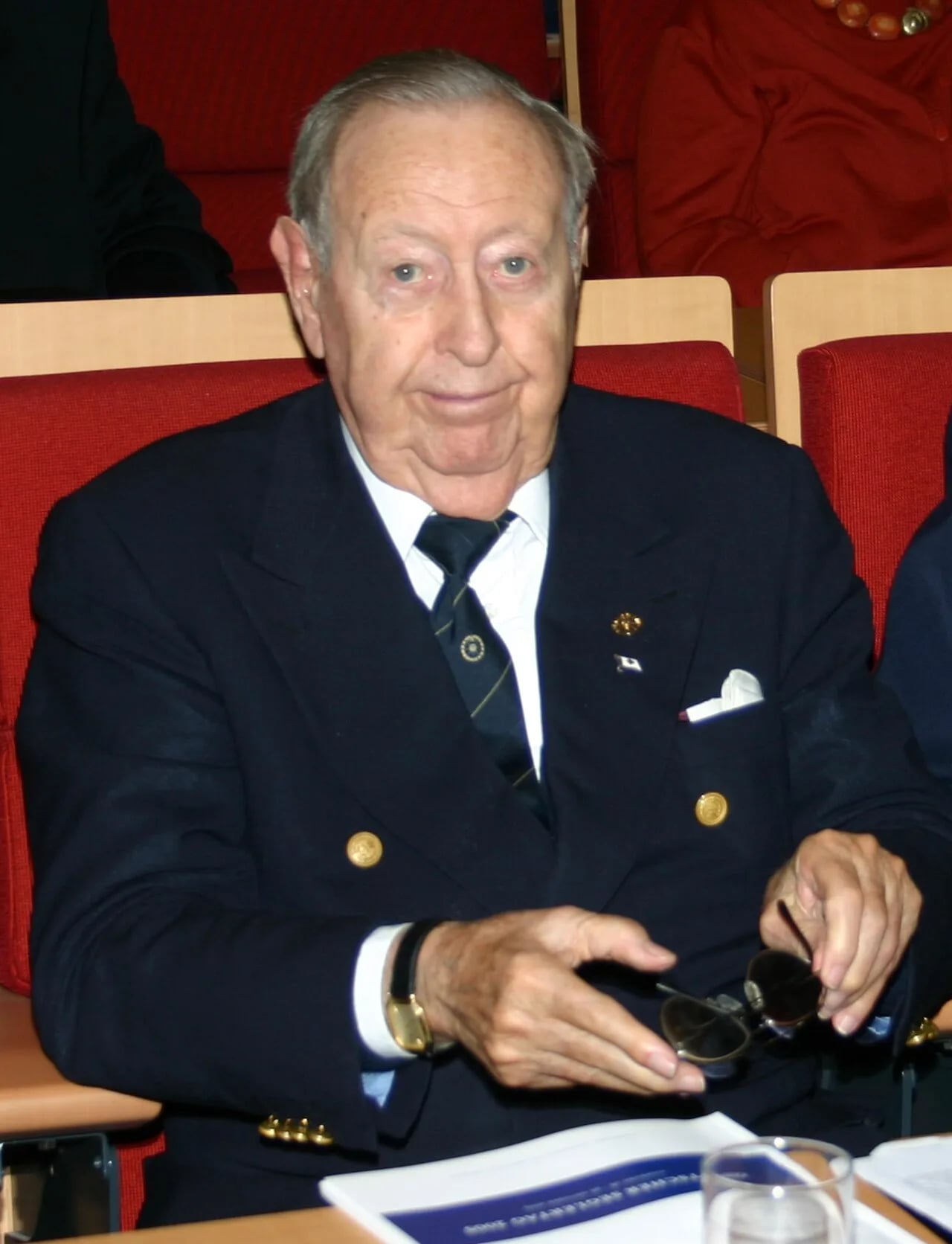 Portrait of Hans-Otto Schümann (1916–2014) – memorial page
