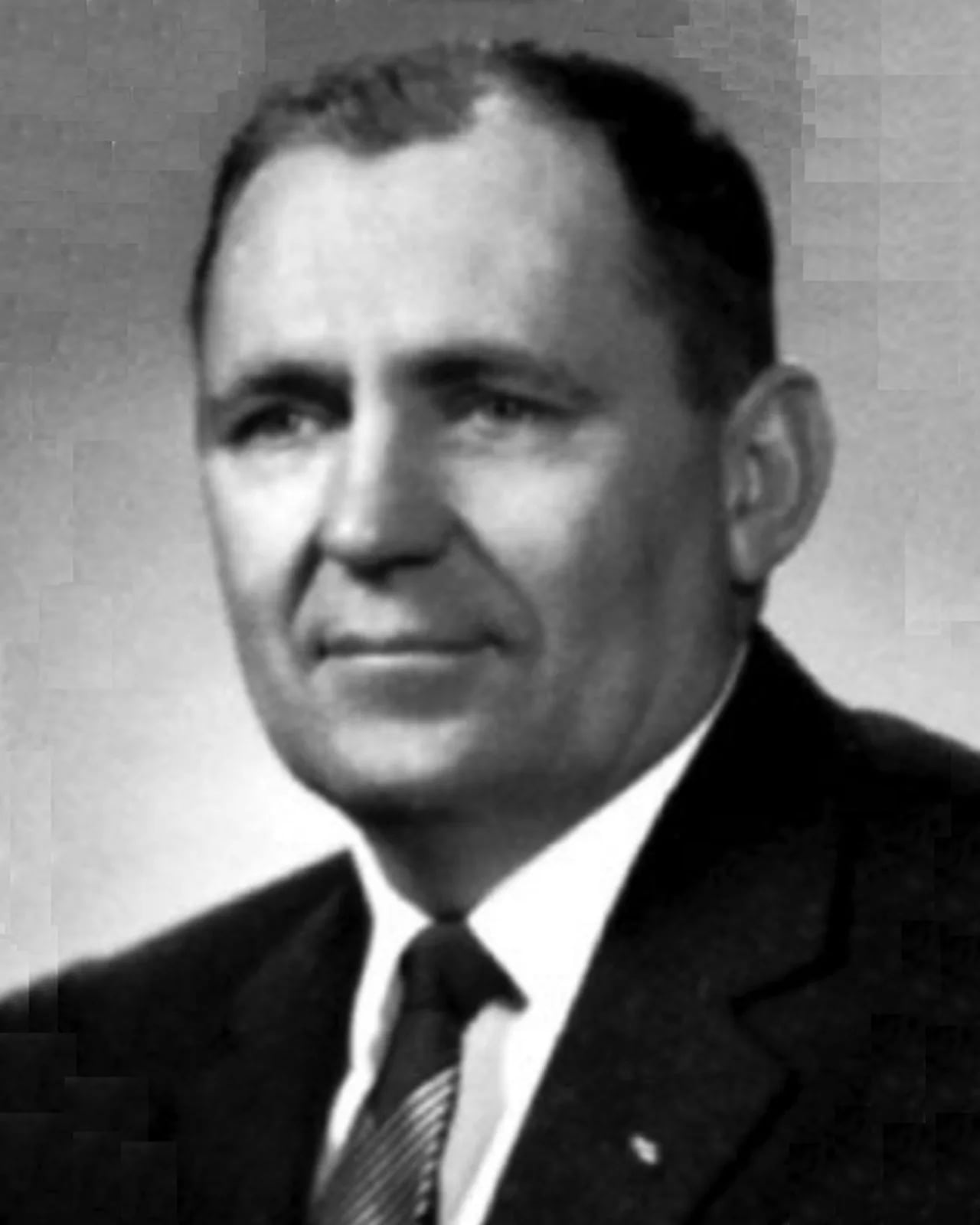 Portrait of Britte Hughey (1910–1986) – memorial page