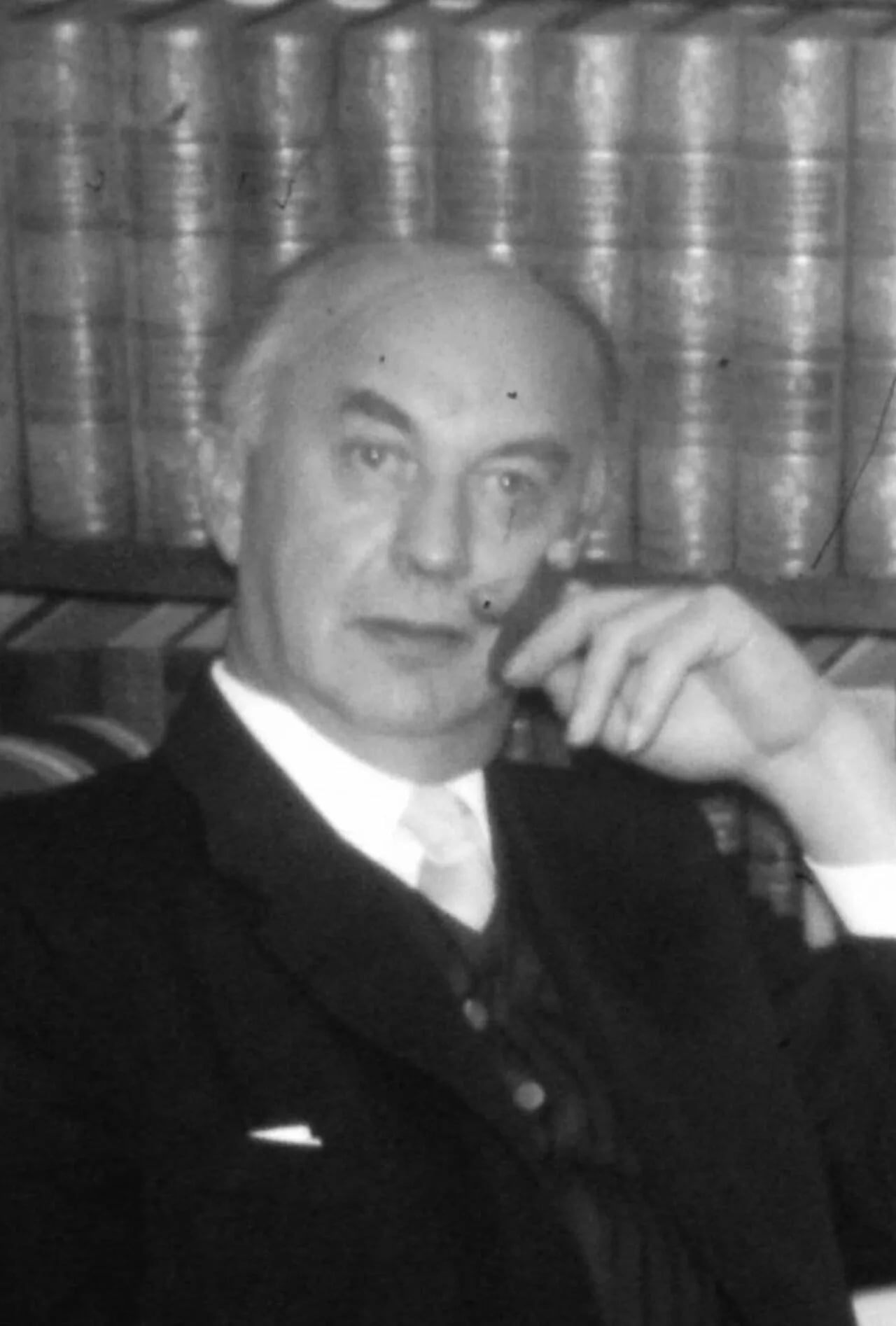 Porträt von Jens Andreas Larsen (1908–1991) – Gedenkseite