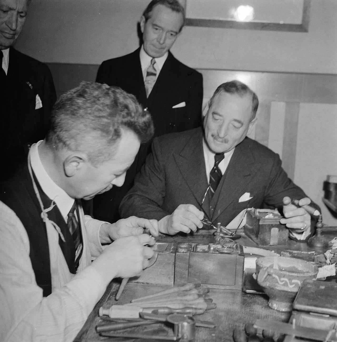 Porträt von Ernest Oppenheimer (1880–1957) – Gedenkseite