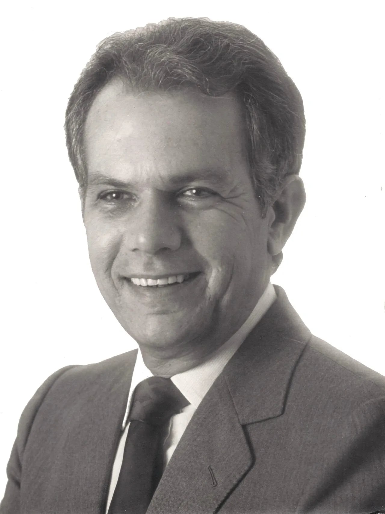Portrait of Antônio Mariz (1937–1995) – memorial page
