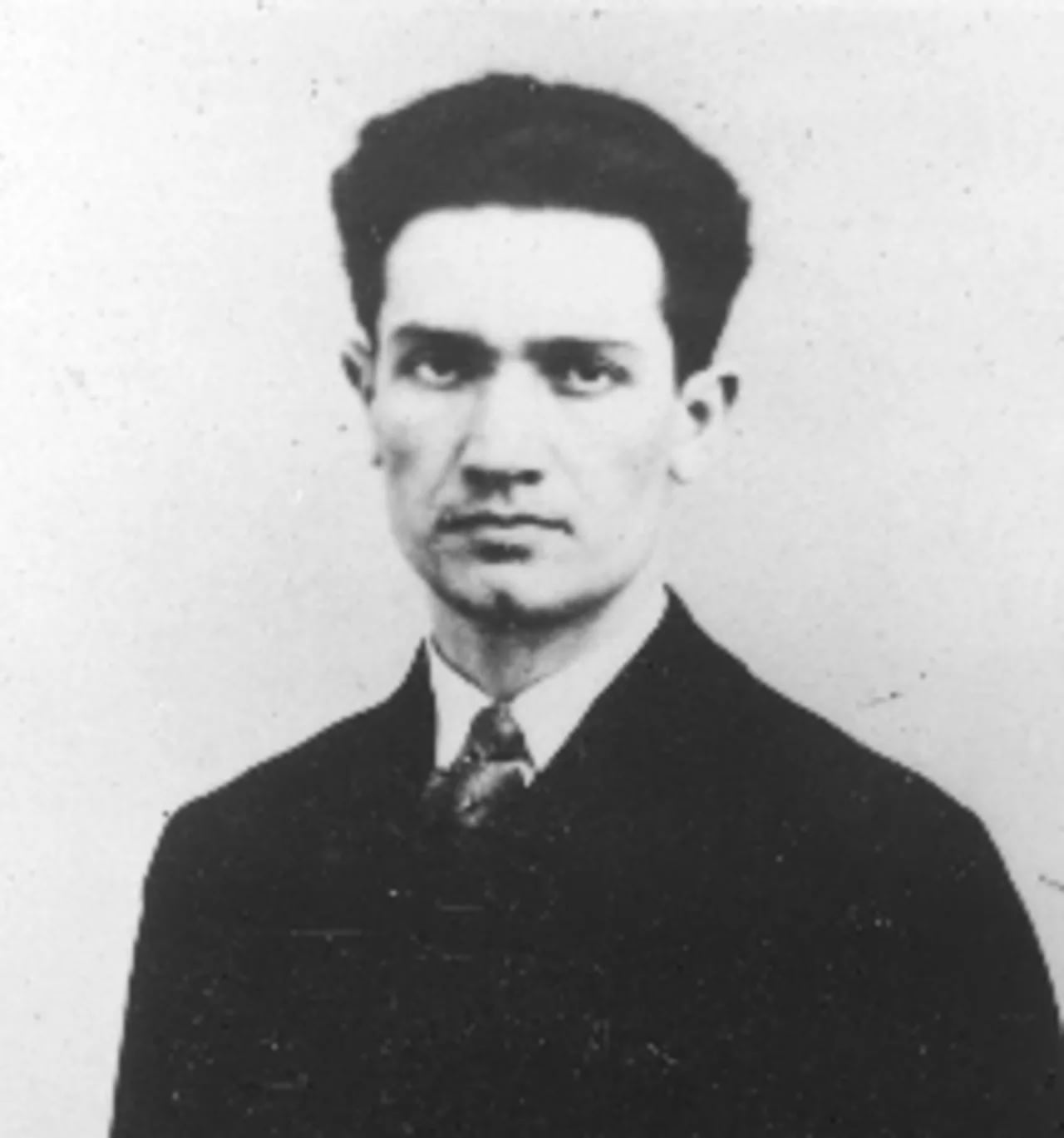 Portrait of Wassil Tanew (1897–1941) – memorial page