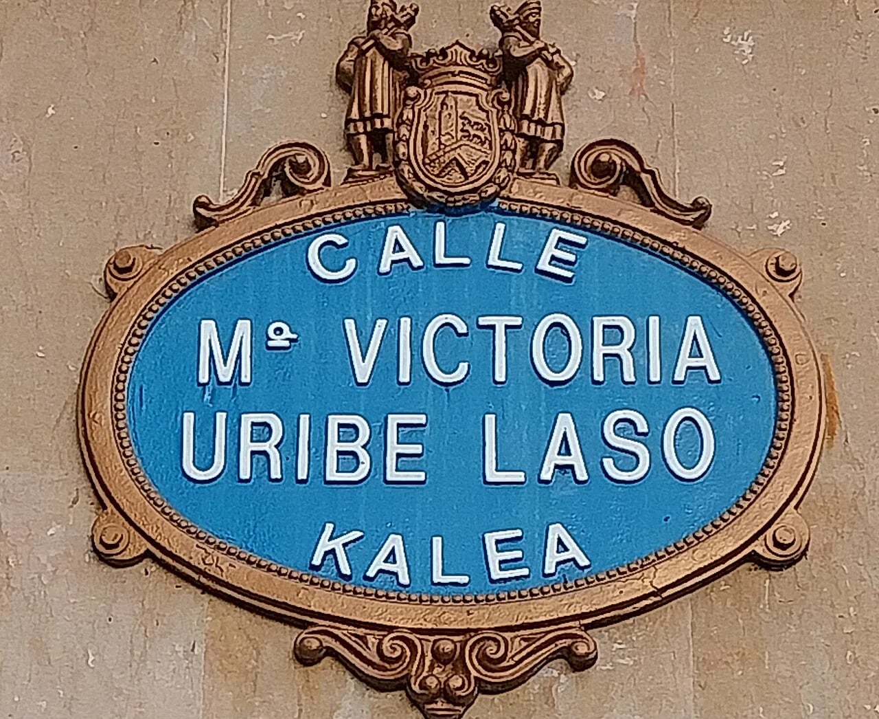 Portrait of María Victoria Uribe Lasso (1913–1990) – memorial page