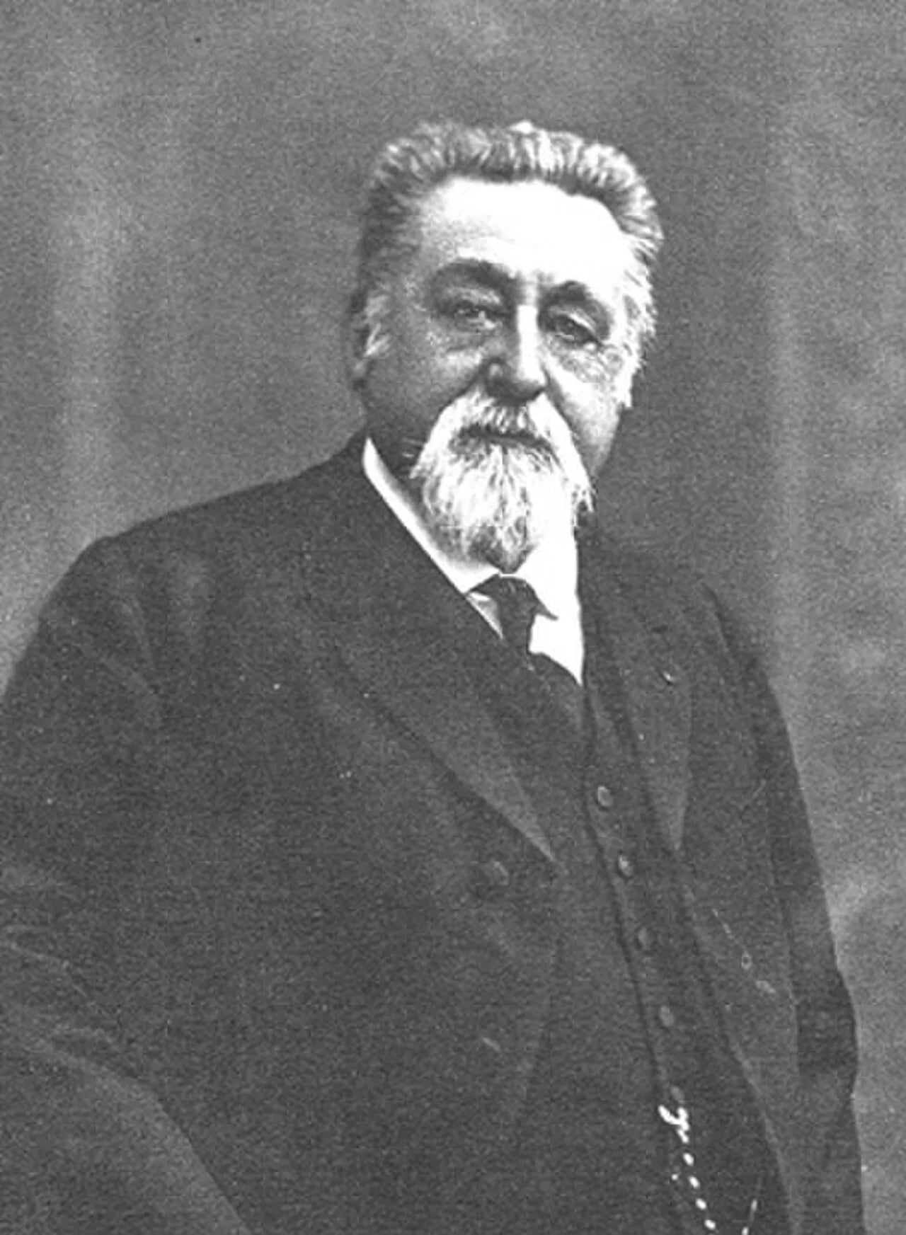 Portrait of René Cagnat (1852–1937) – memorial page