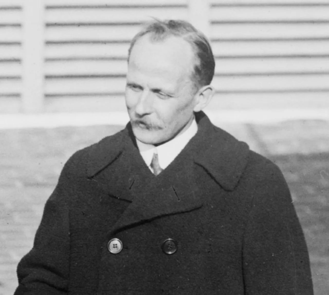 Porträt von Ludwig Christian Karl Alexander Martens (1874–1948) – Gedenkseite